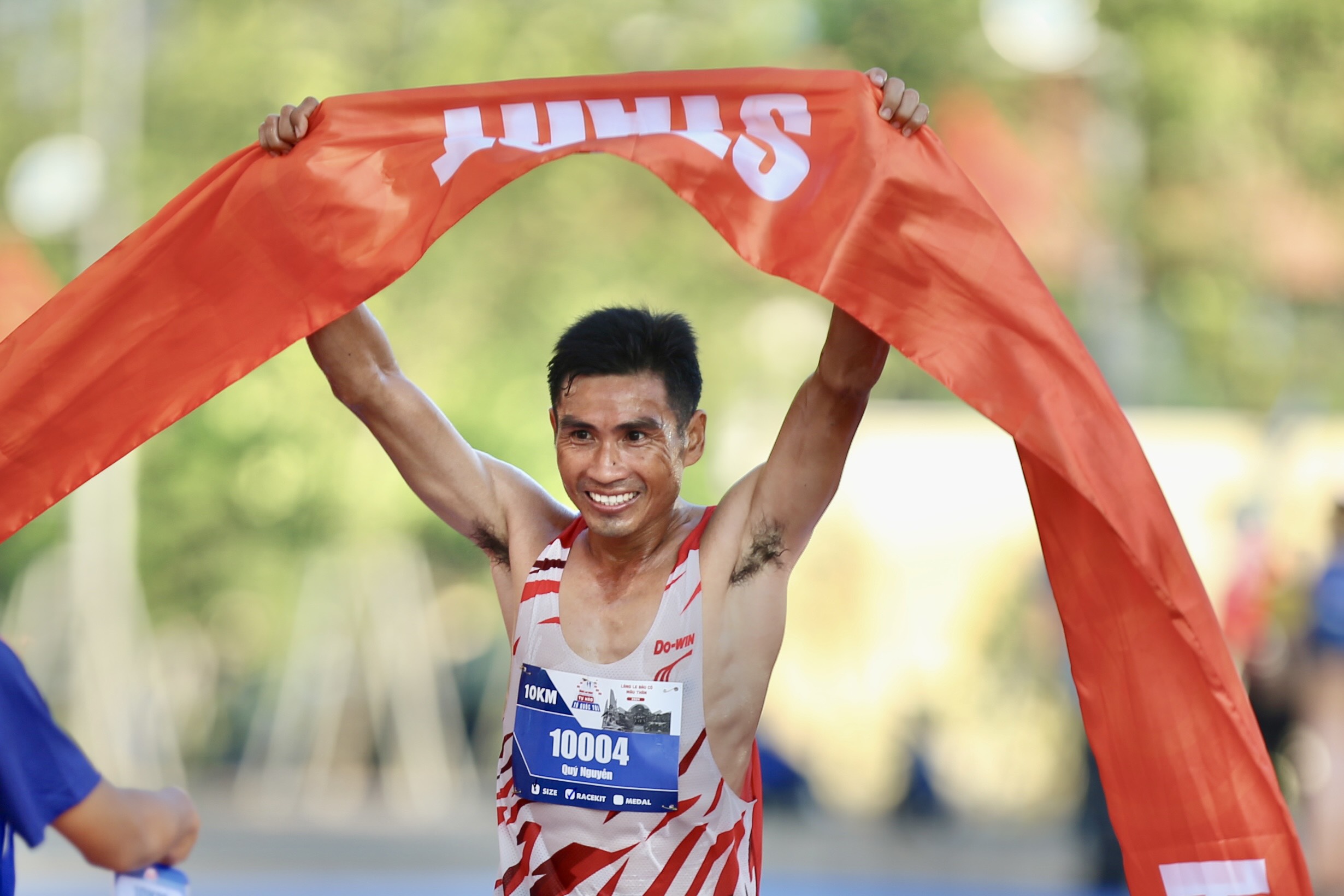 Giải half-marathon &ldquo;Tự h&agrave;o Tổ quốc t&ocirc;i&rdquo;: Hạnh ph&uacute;c, vinh dự khi gi&agrave;nh chiến thắng- Ảnh 2.