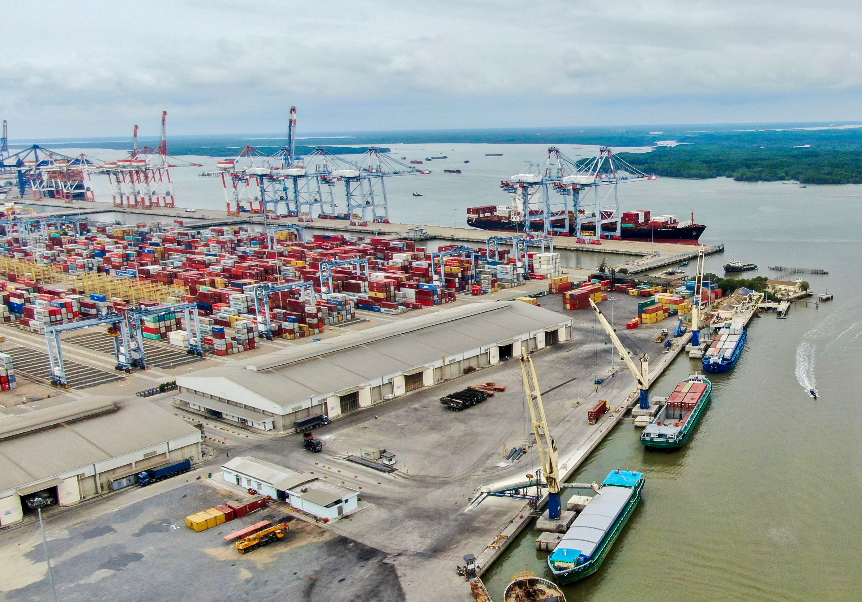 Lắng nghe người d&acirc;n hiến kế: Ph&aacute;t triển ng&agrave;nh logistics theo hướng chuyển đổi số

- Ảnh 2.