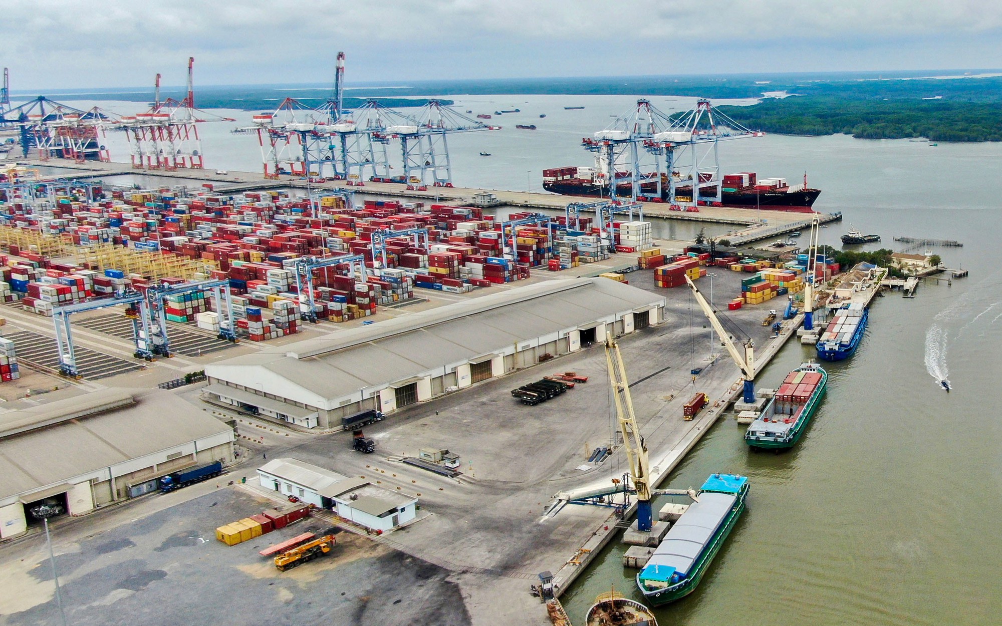 Lắng nghe người dân hiến kế: Phát triển ngành logistics theo hướng chuyển đổi số

