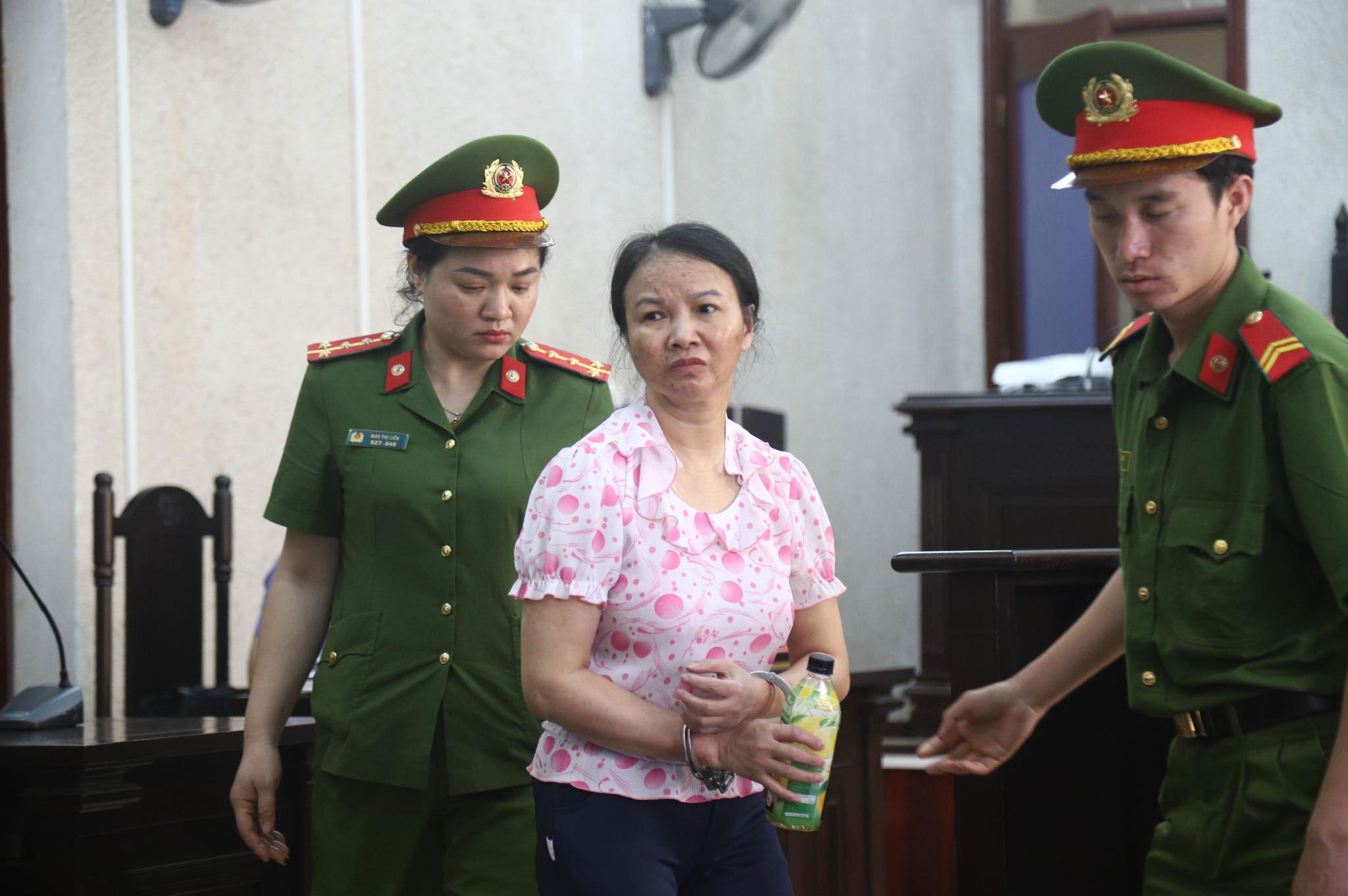 Bác kháng cáo của mẹ nữ sinh giao gà- Ảnh 1.