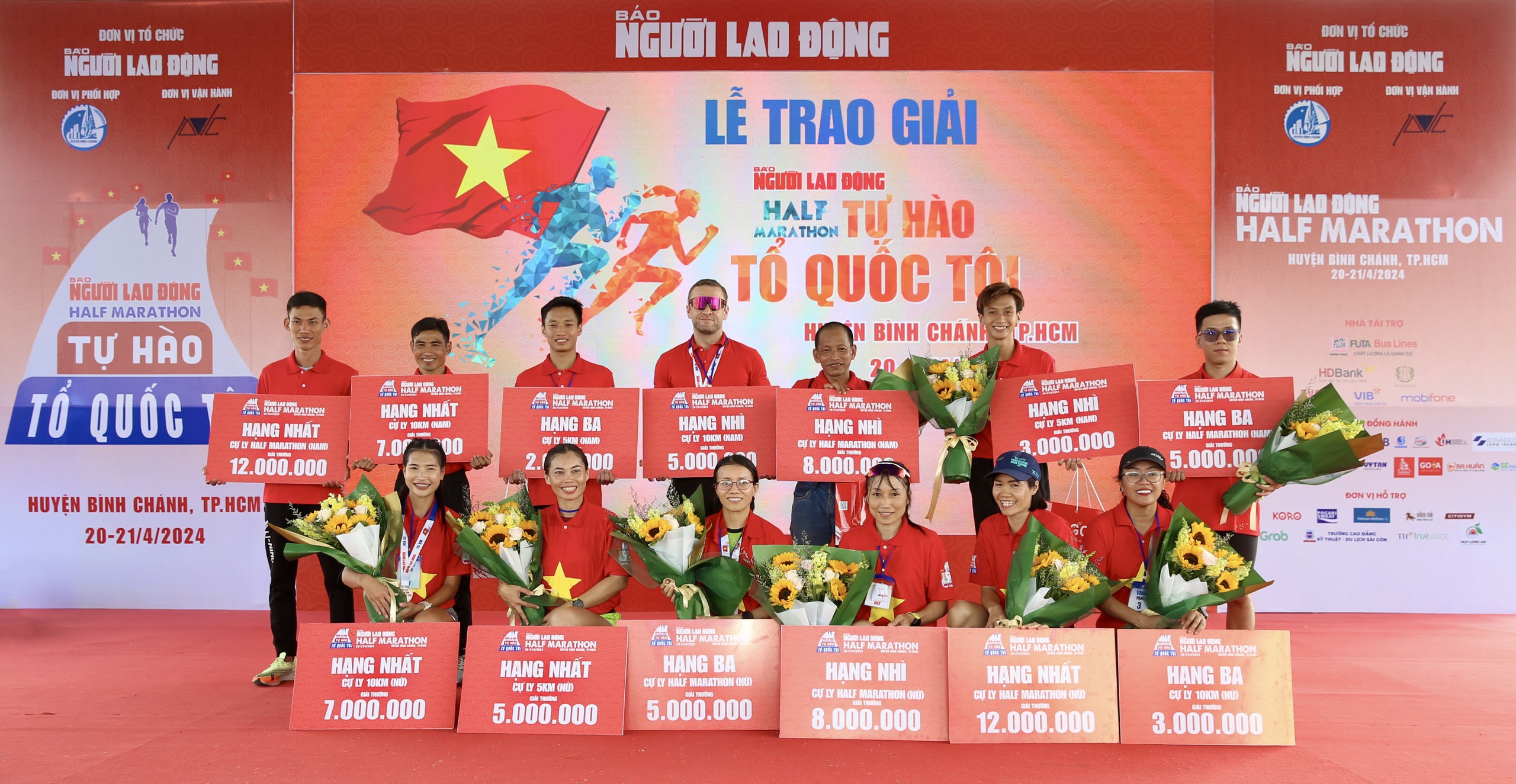 Những khoảnh khắc đáng nhớ tại giải Giải half-marathon “Tự hào Tổ quốc tôi”- Ảnh 27.