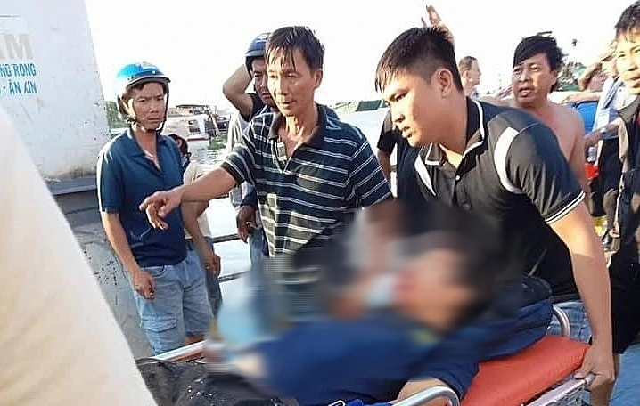 Va chạm giữa t&agrave;u du lịch v&agrave; ph&agrave;: Hướng dẫn vi&ecirc;n kh&ocirc;ng qua khỏi- Ảnh 4.