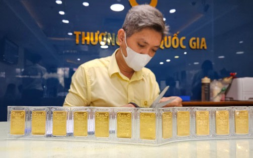 Hồi hộp trước giờ đấu thầu vàng