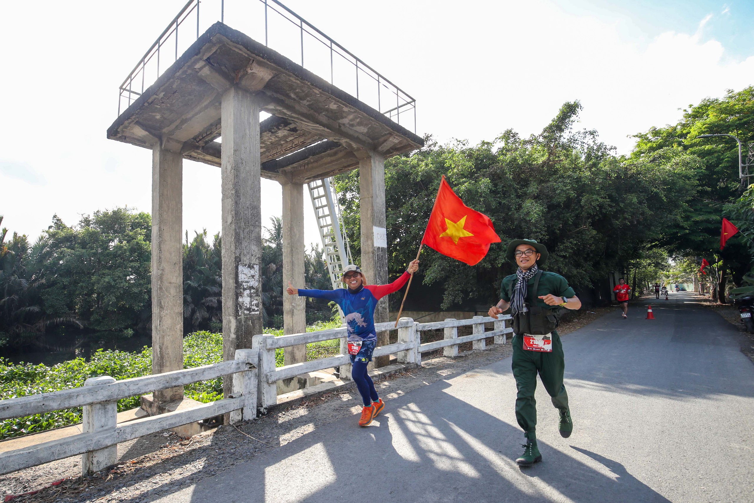 Những khoảnh khắc đáng nhớ tại giải Giải half-marathon “Tự hào Tổ quốc tôi”- Ảnh 13.
