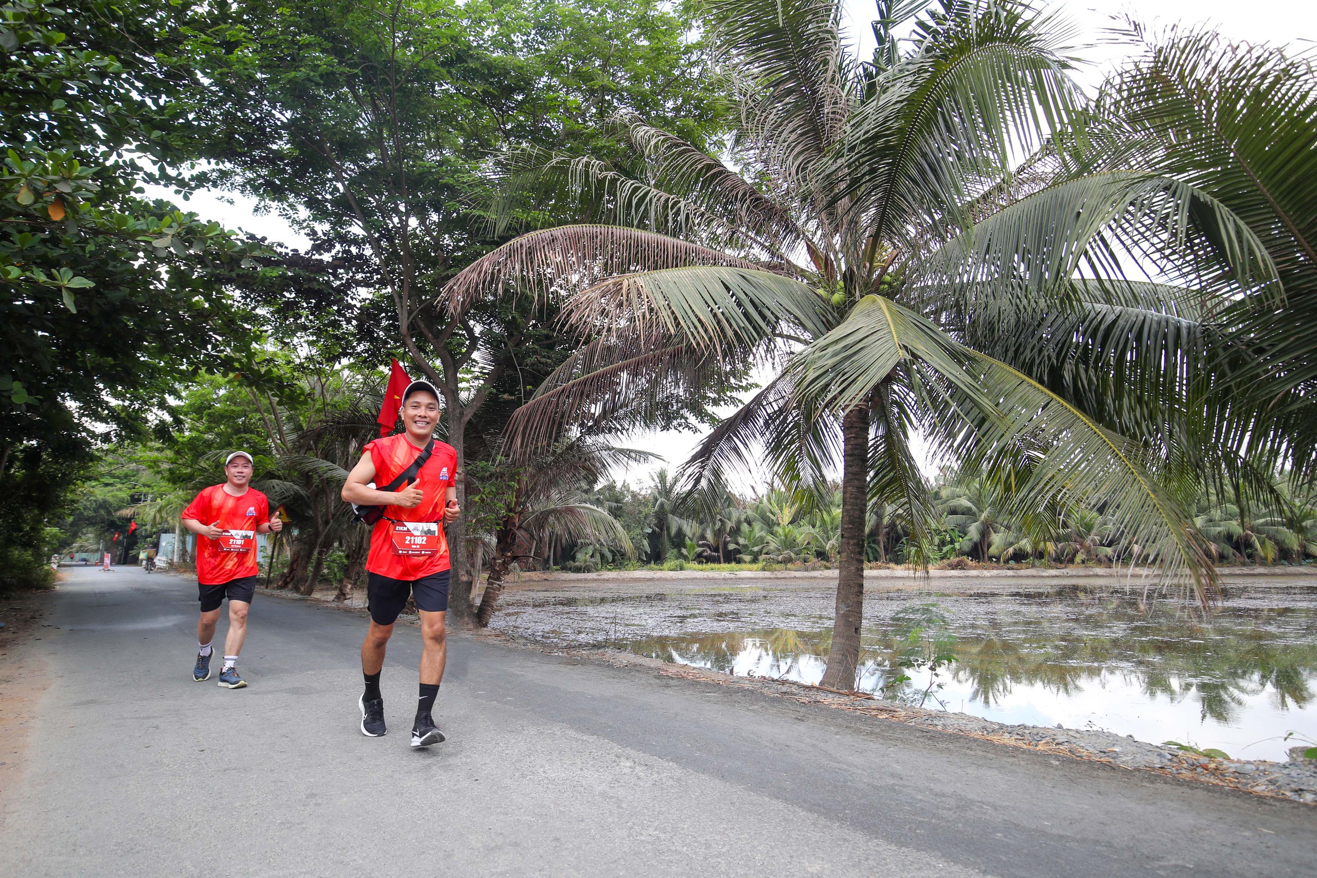 Những khoảnh khắc đáng nhớ tại giải Giải half-marathon “Tự hào Tổ quốc tôi”- Ảnh 12.