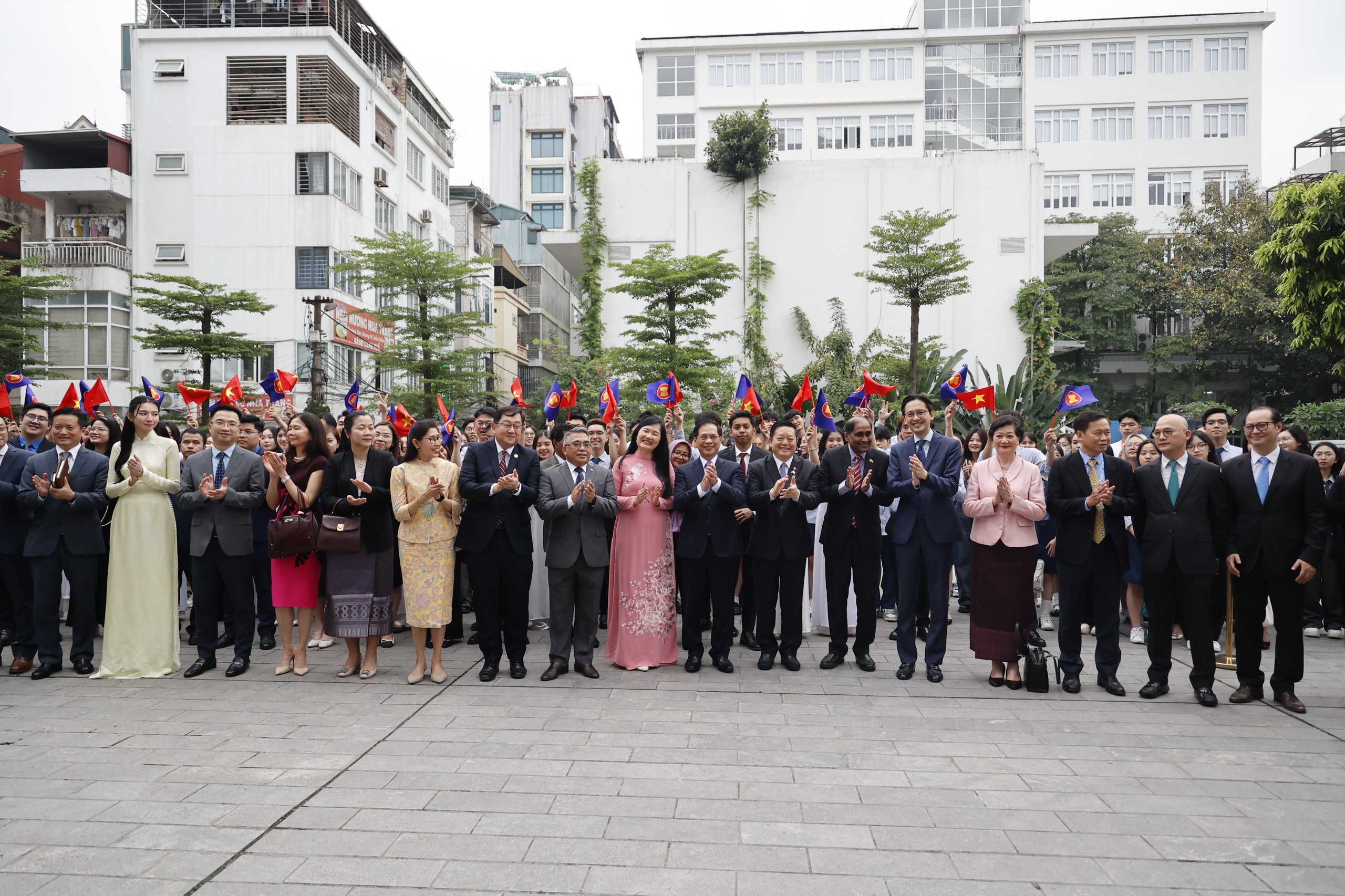 Tổng Thư ký ASEAN đối thoại với thanh niên tại Hà Nội- Ảnh 5.