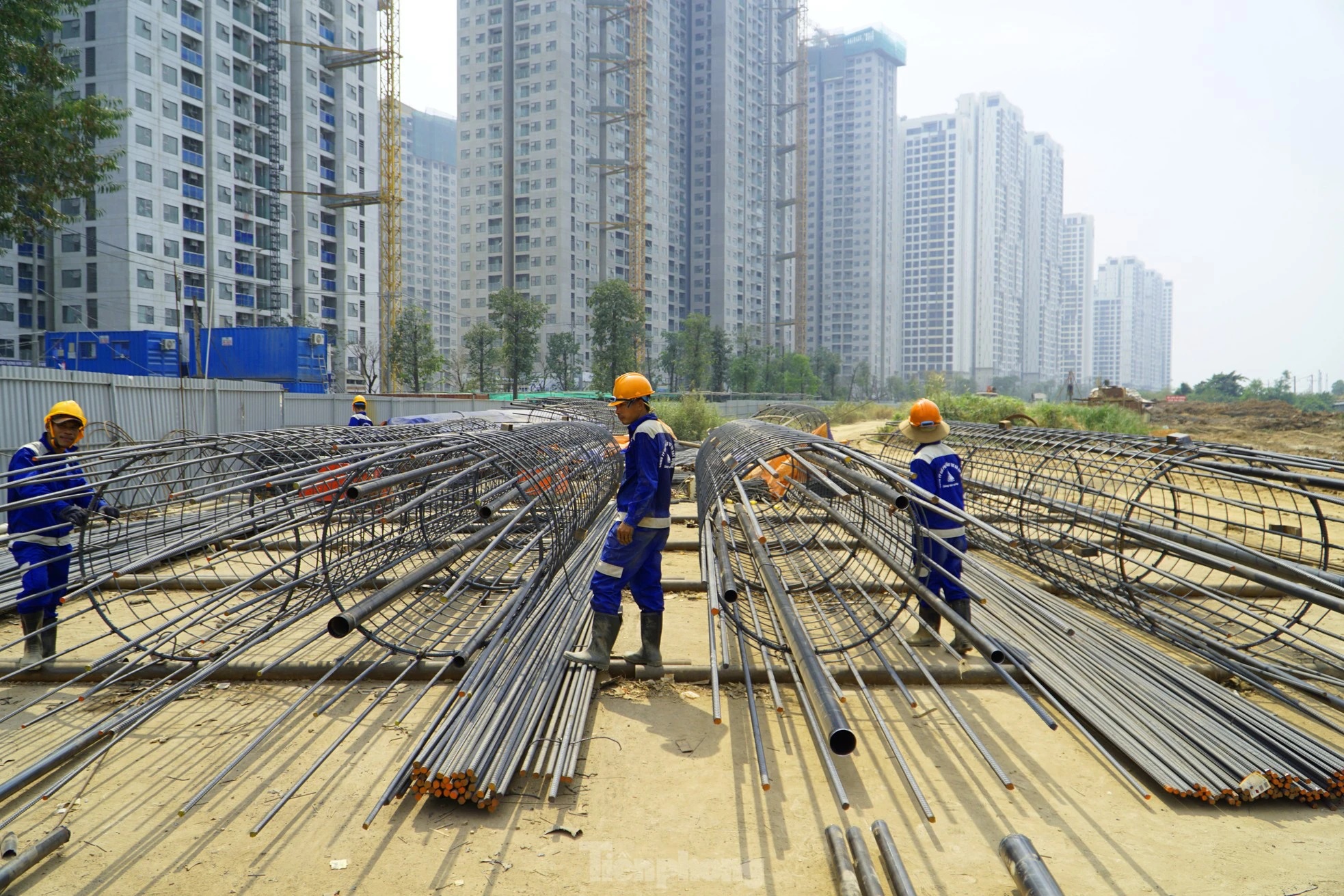 Vành đai 3 chạy qua các đô thị vệ tinh như Vinhomes Grand Park mở toang kết nối vùng