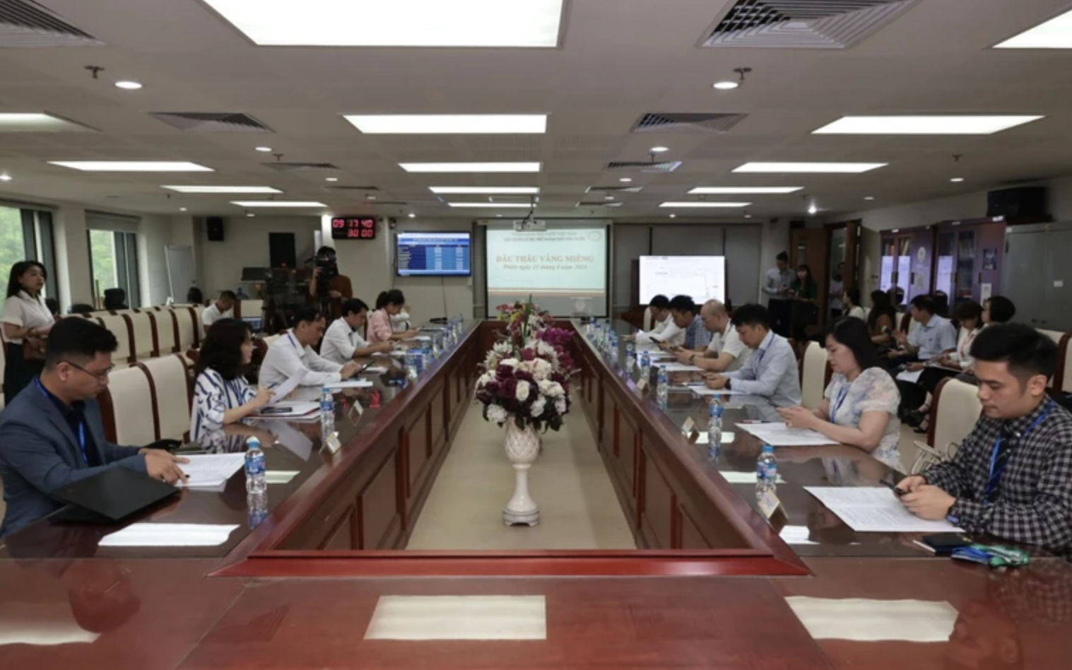 Giá trúng đấu thầu vàng miếng cao nhất  81.330.000 đồng/lượng