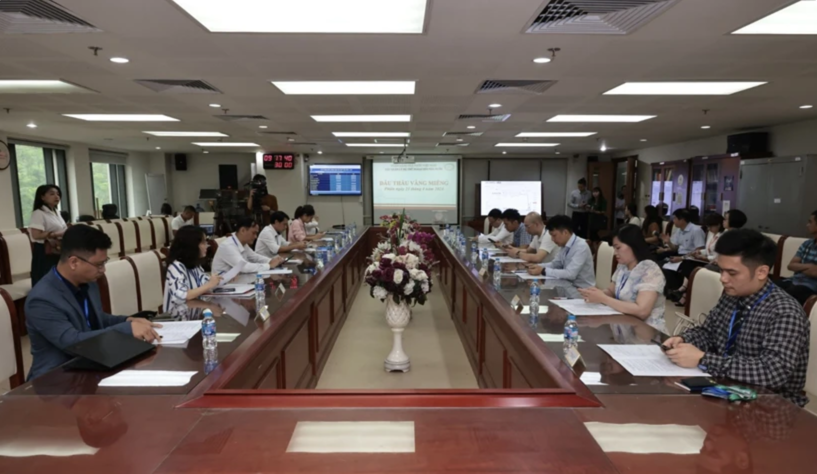 Gi&aacute; tr&uacute;ng đấu thầu v&agrave;ng miếng cao nhất  81.330.000 đồng/lượng- Ảnh 1.