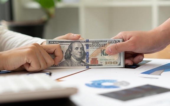 Tỉ giá vẫn chưa hạ nhiệt