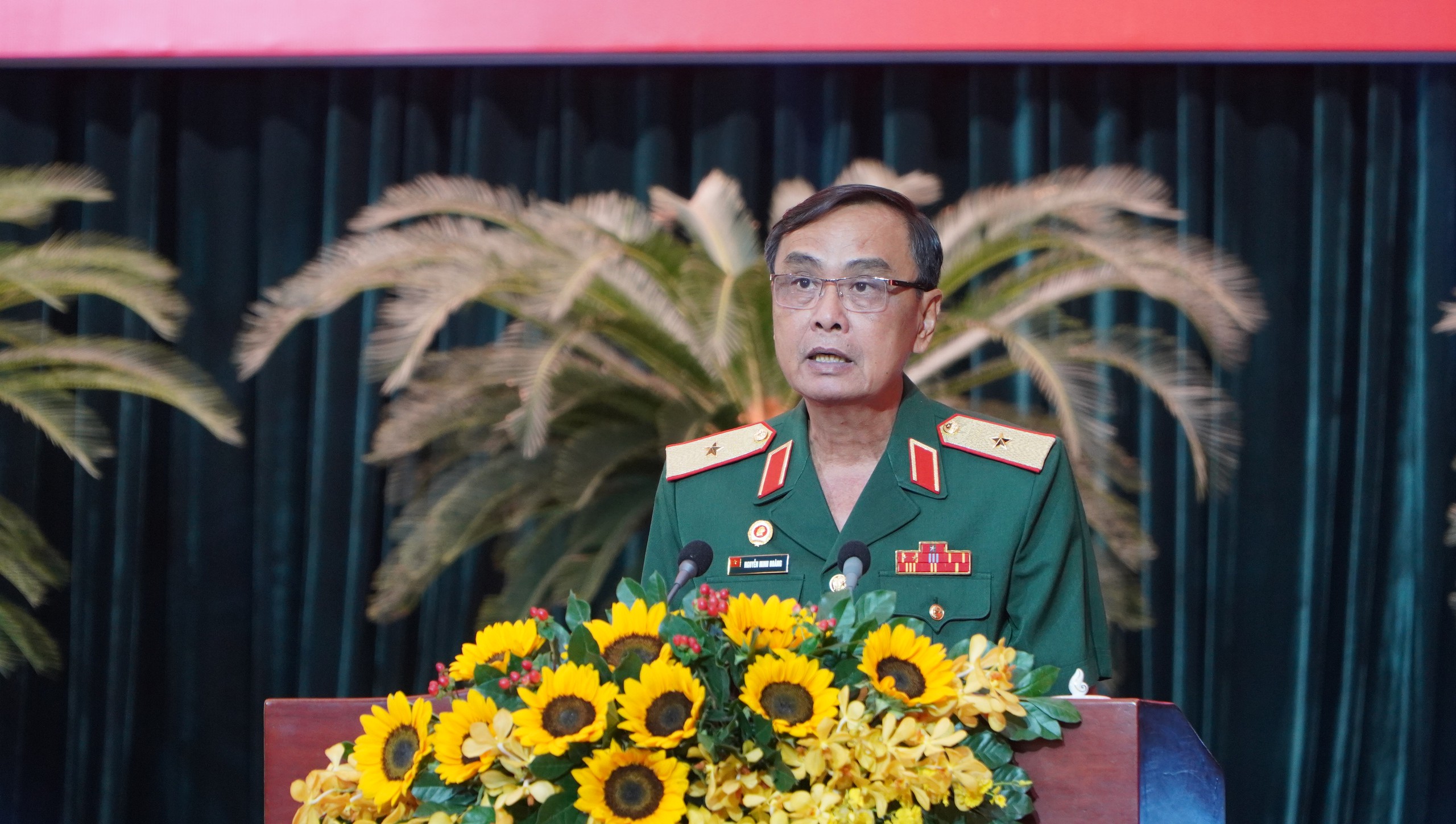 Phát huy tinh thần đại đoàn kết từ chiến thắng Điện Biên Phủ và chiến thắng 30-4-1975- Ảnh 2.