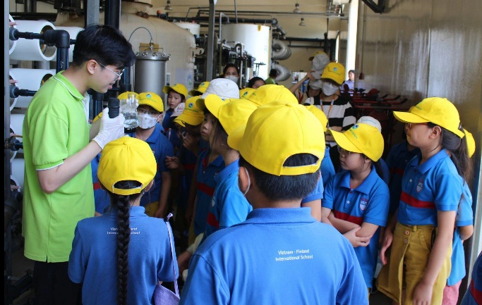 Học sinh Trường Quốc tế VFIS tham quan VWS- Ảnh 2.