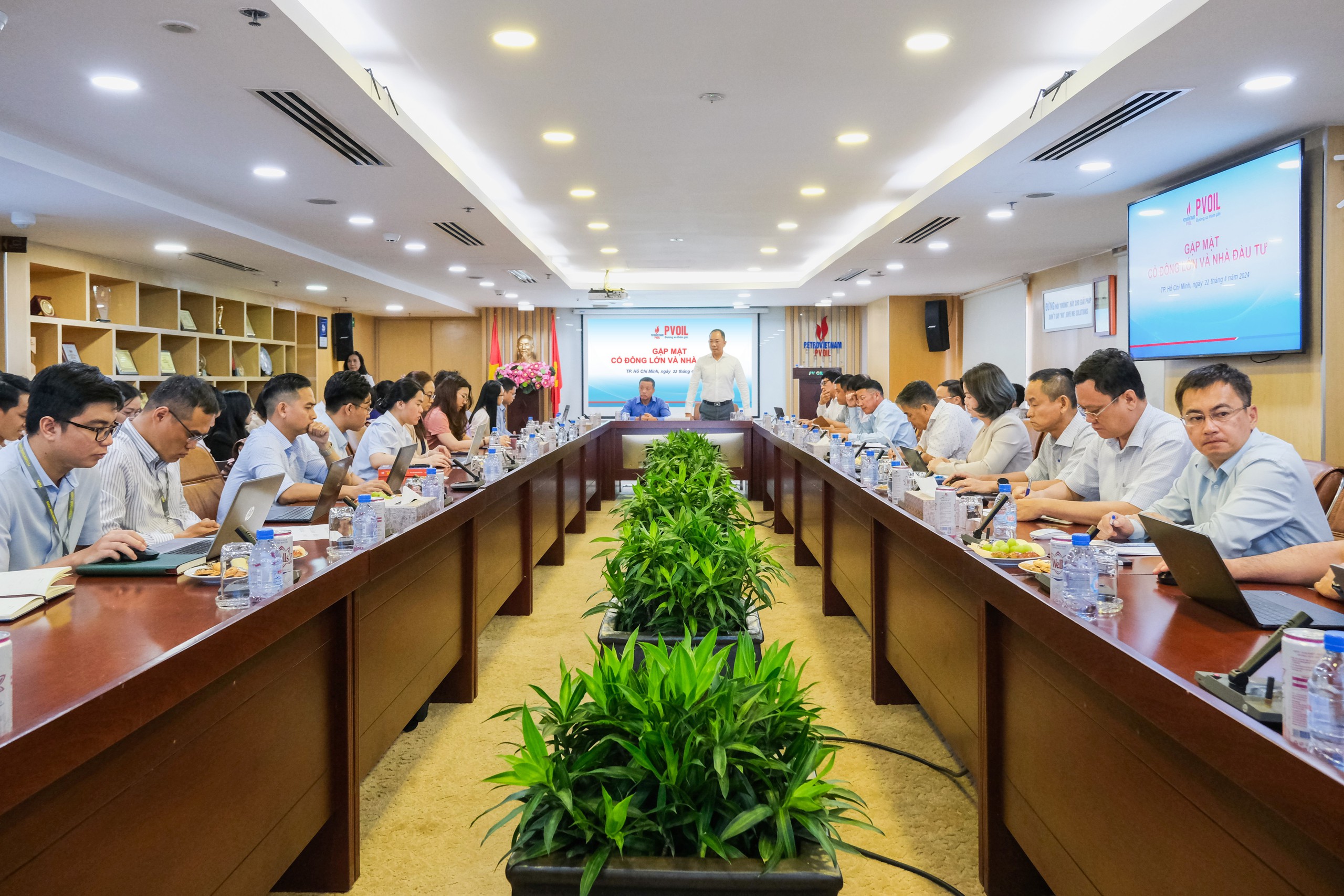 To&agrave;n cảnh buổi gặp mặt