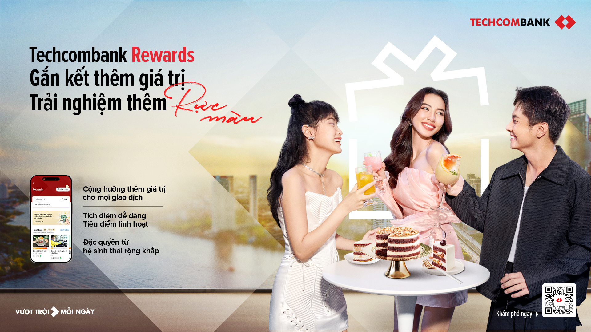 Techcombank Rewards: Nghịch l&yacute; rực m&agrave;u khi ti&ecirc;u tiền được &ldquo;tặng tiền&rdquo;- Ảnh 1.