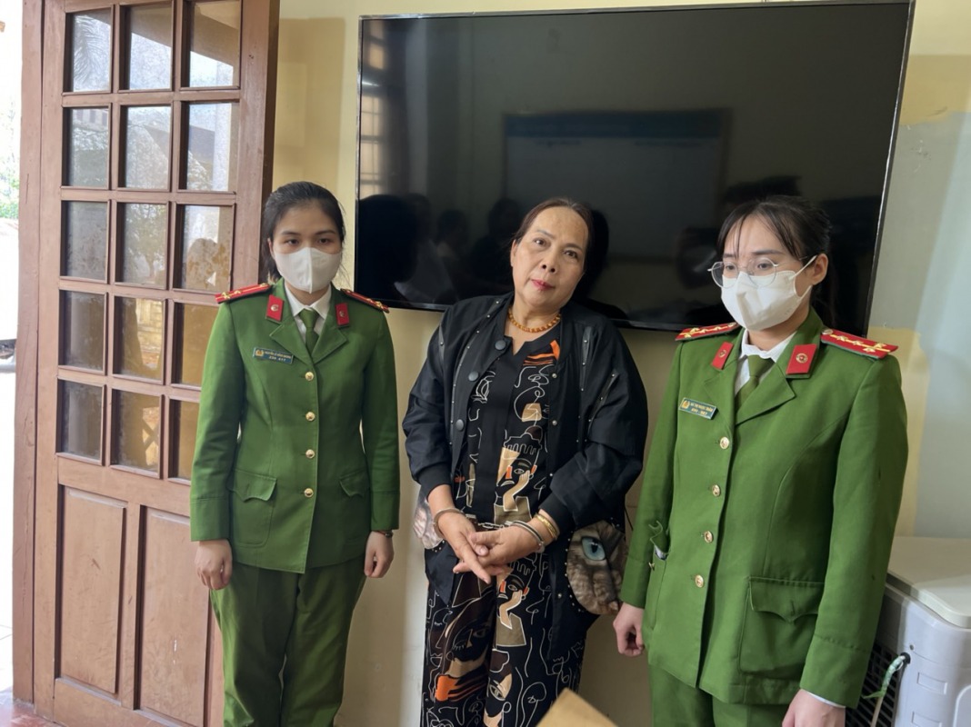 Bà Nguyễn Thu Hằng bị tuyên án 2 năm tù về tội