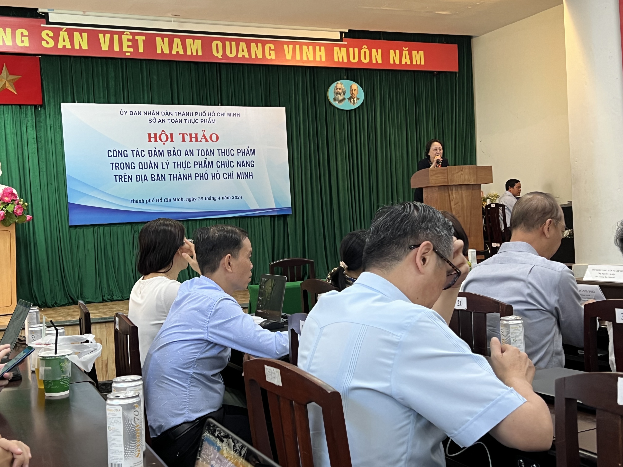Thực phẩm chức năng "công nghệ xô chậu" lại quảng cáo... "chữa bách bệnh"- Ảnh 1.