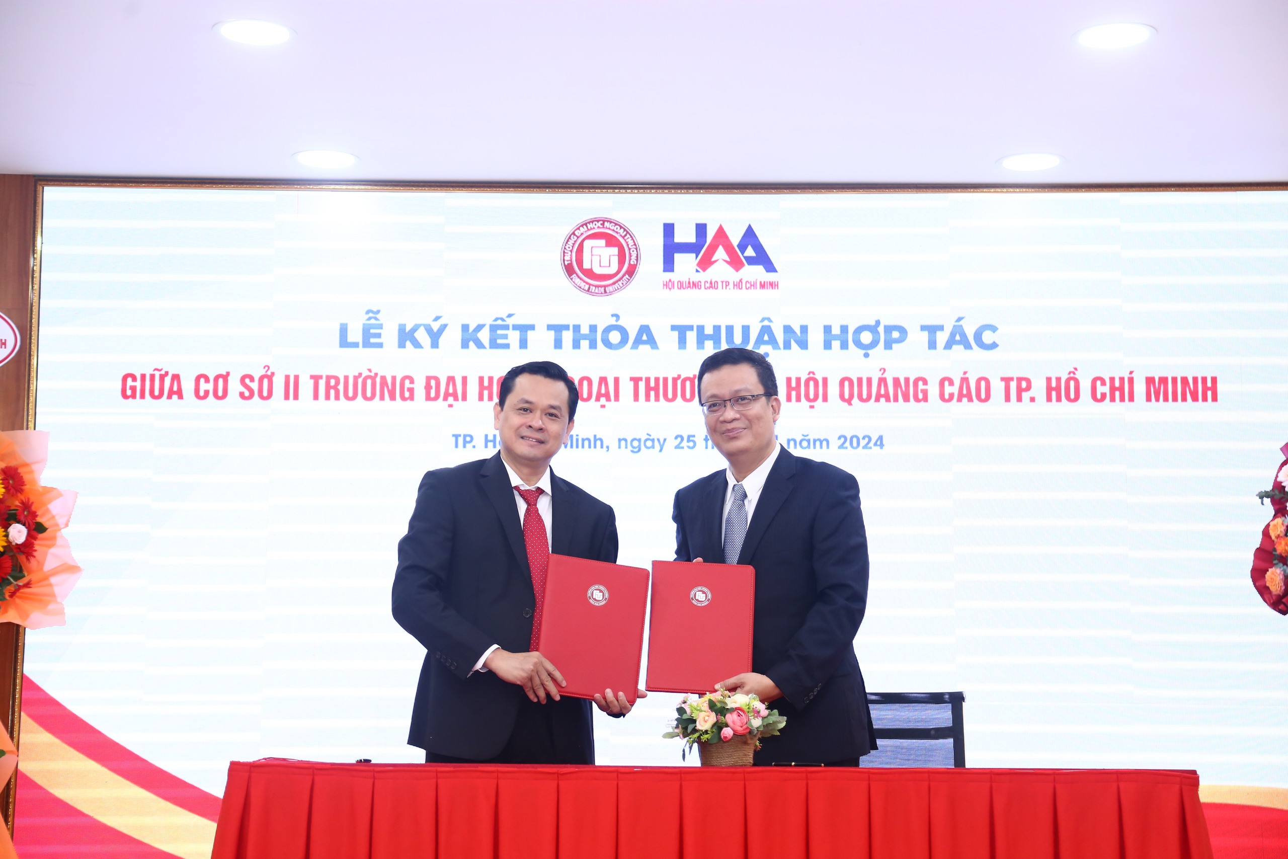 Hội Quảng cáo TP HCM và Trường ĐH Ngoại thương ký kết hợp tác- Ảnh 1.