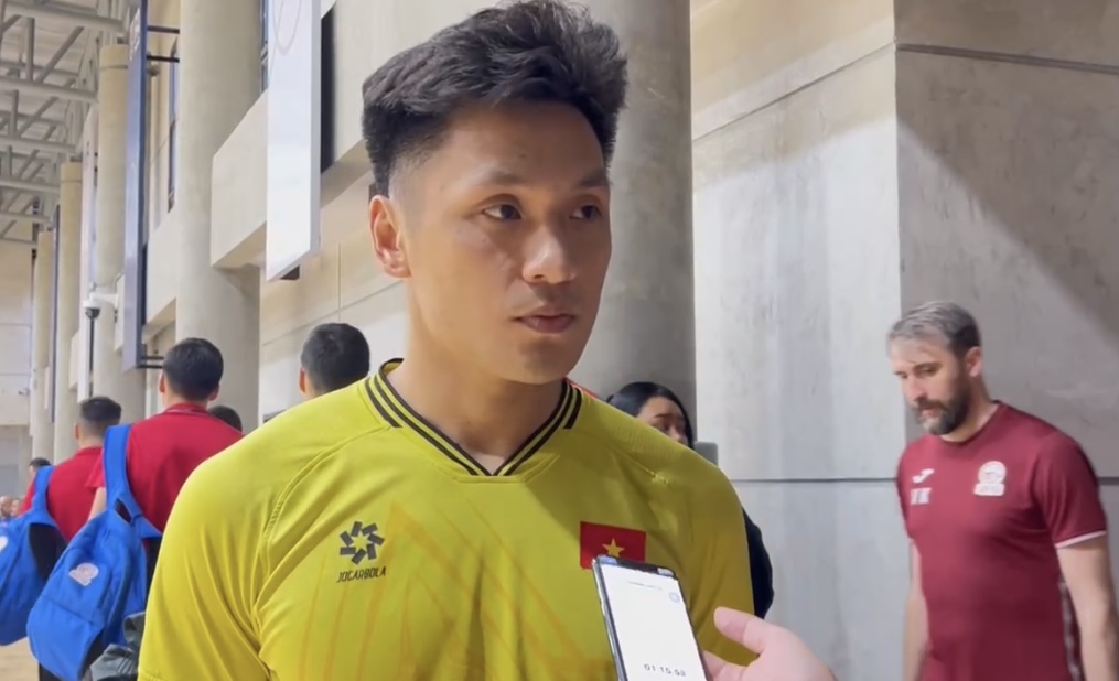 Hồ Văn &Yacute; gạt nỗi buồn, hướng đến v&eacute; vớt futsal World Cup- Ảnh 1.