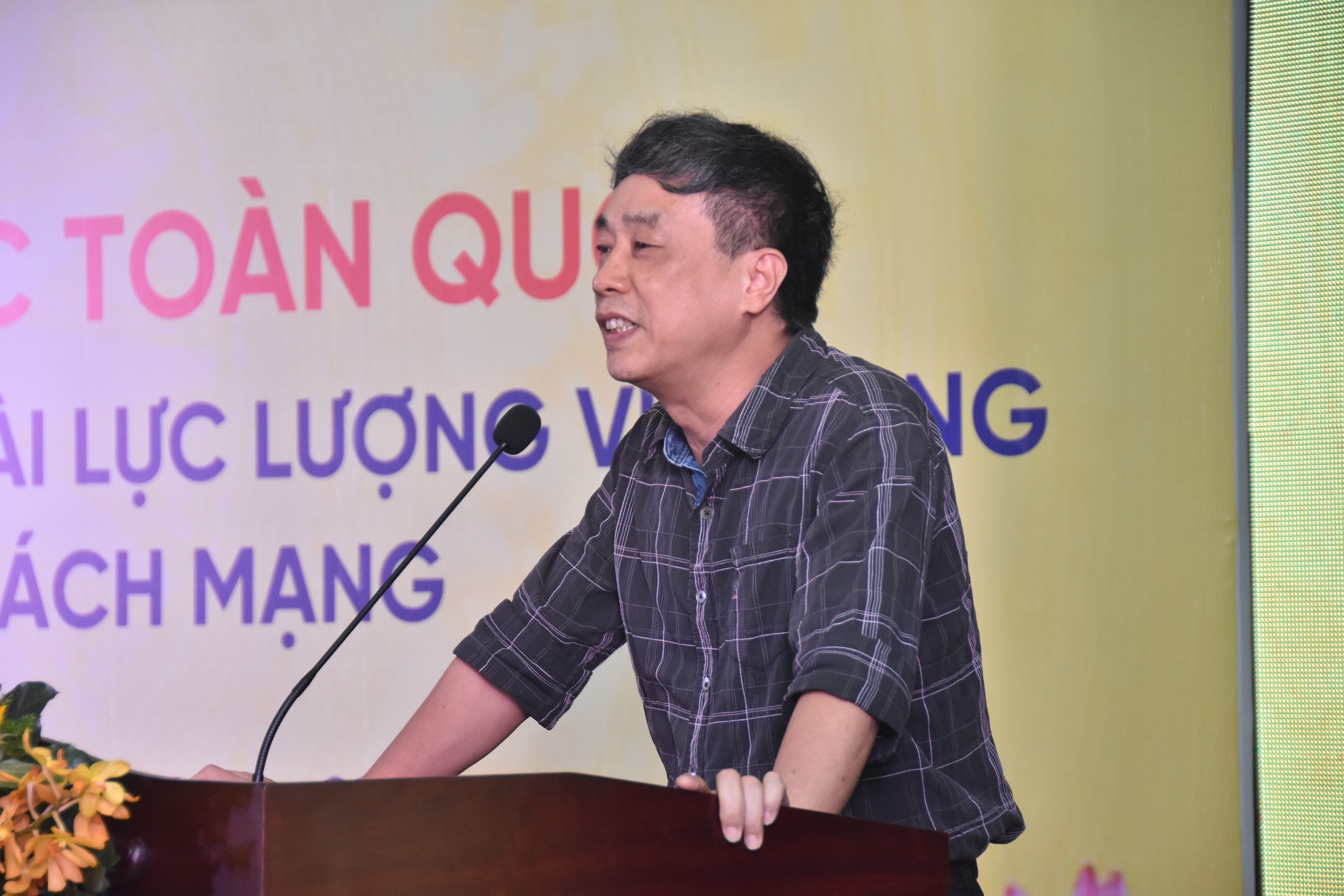 Văn nghệ sĩ lực lượng vũ trang phải là hạt nhân của nền văn học Việt Nam- Ảnh 5.