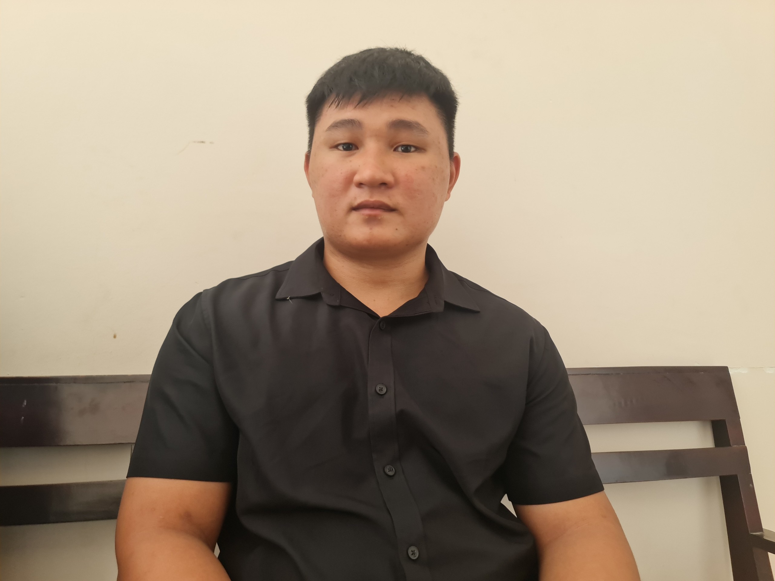 Vợ chồng đ&aacute;nh shipper g&atilde;y 2 tay l&atilde;nh 12 năm t&ugrave;- Ảnh 2.