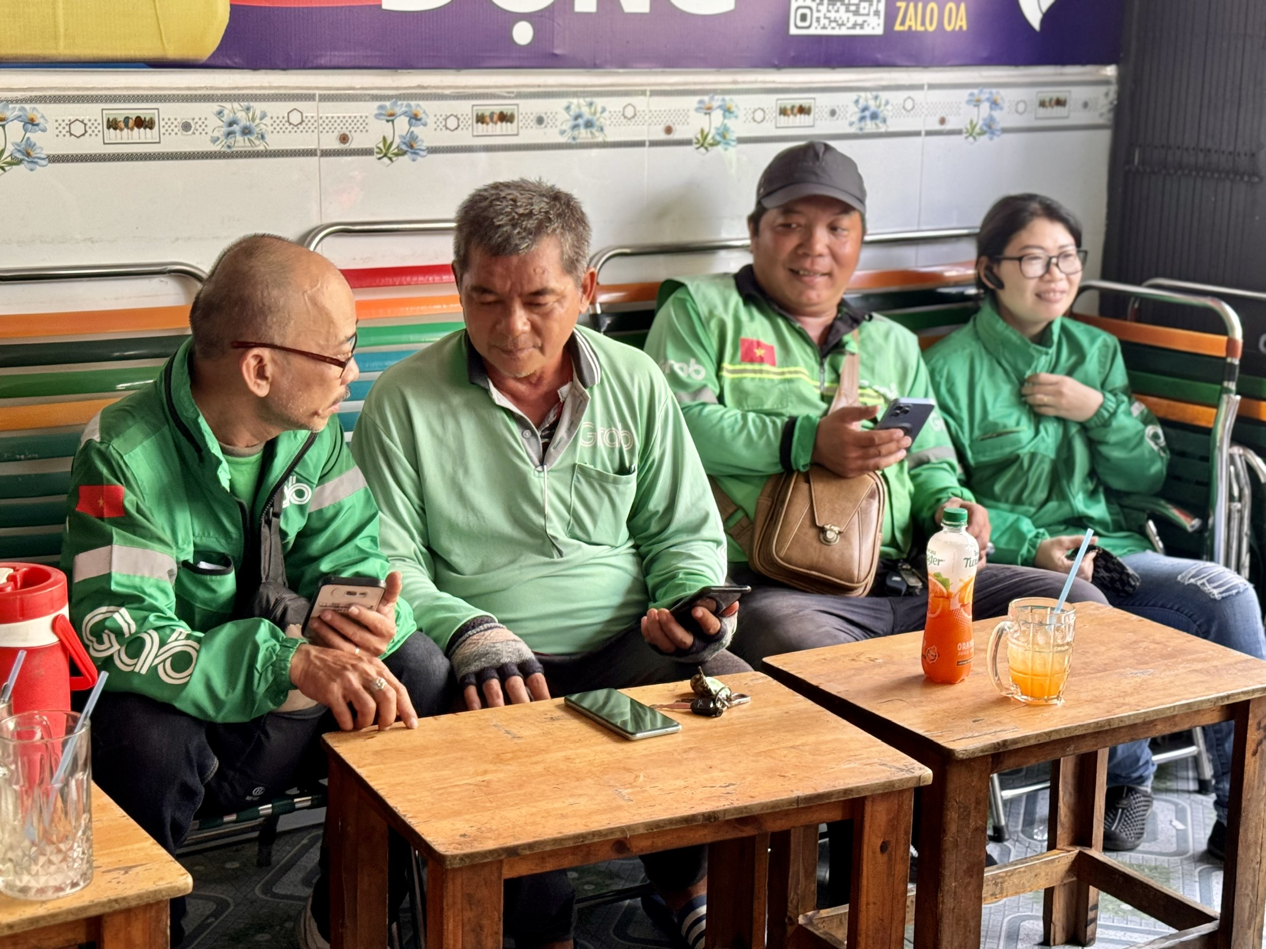 Độc đ&aacute;o m&ocirc; h&igrave;nh "Điểm dừng ch&acirc;n" d&agrave;nh cho đo&agrave;n vi&ecirc;n nghiệp đo&agrave;n xe &ocirc;m- Ảnh 4.