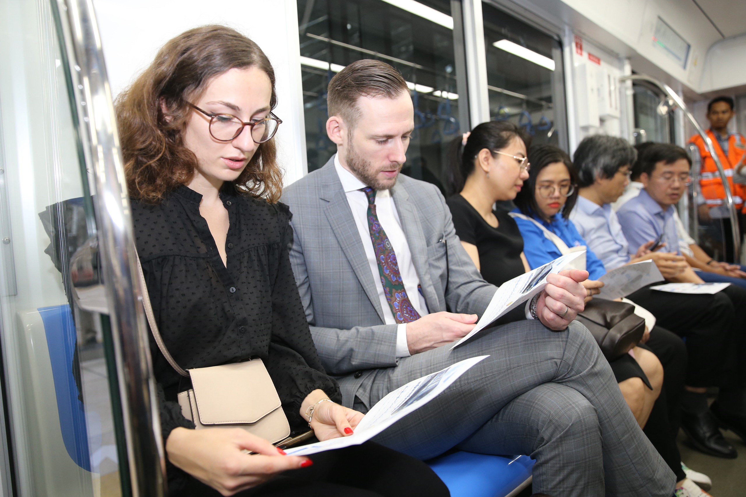 Metro số 1 lần đầu chạy tự động, đ&oacute;n những vị kh&aacute;ch đặc biệt- Ảnh 3.