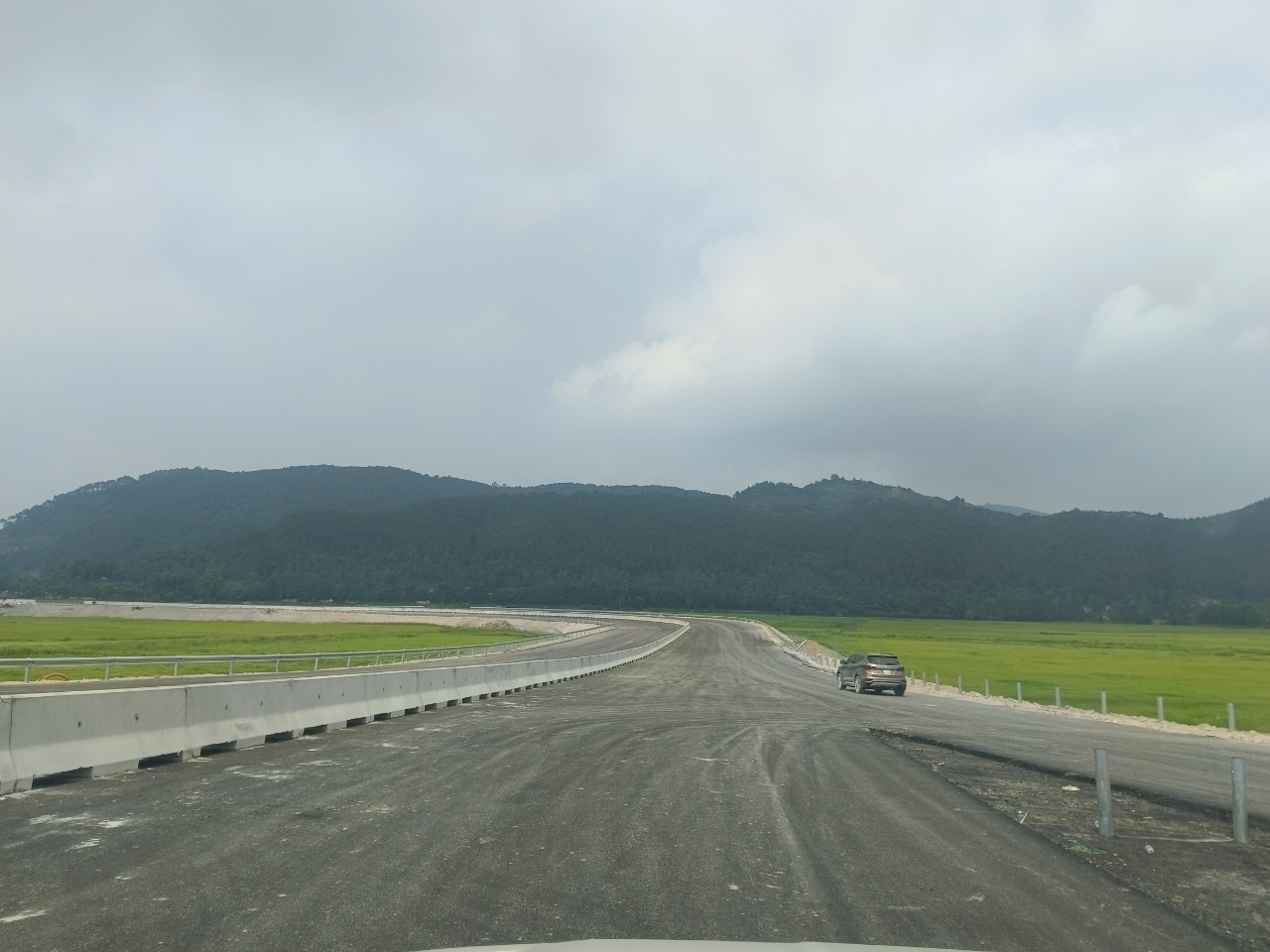 Cách di chuyển trên cao tốc Bắc - Nam đoạn qua Nghệ An dịp lễ 30-4 và 1-5- Ảnh 3.