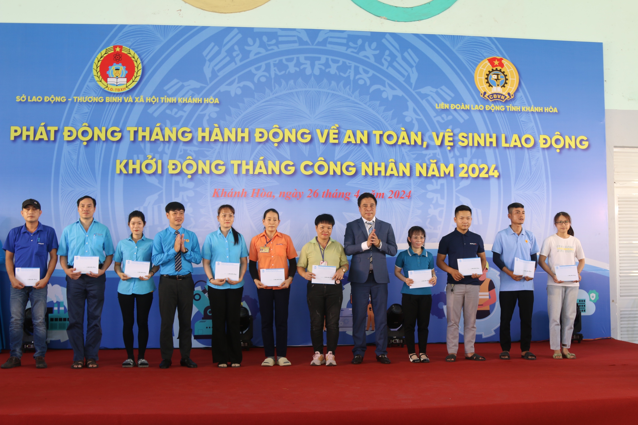 Kh&aacute;nh Ho&agrave; khởi động Th&aacute;ng C&ocirc;ng nh&acirc;n- Ảnh 7.
