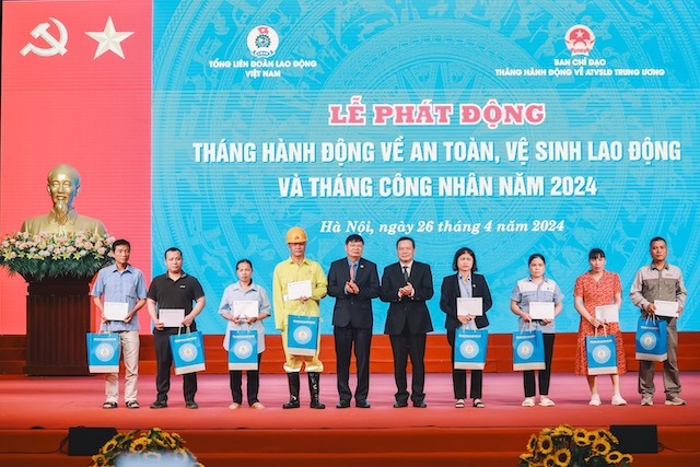 Phát động Tháng hành động về an toàn, vệ sinh lao động và Tháng Công nhân- Ảnh 1.