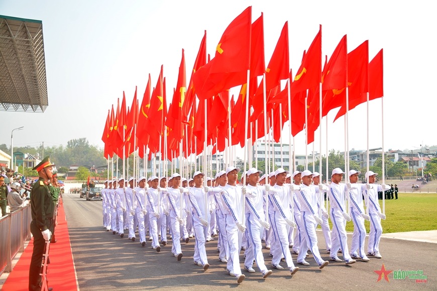 Bộ Quốc ph&ograve;ng hợp luyện lực lượng diễu binh, diễu h&agrave;nh tại Điện Bi&ecirc;n Phủ- Ảnh 3.