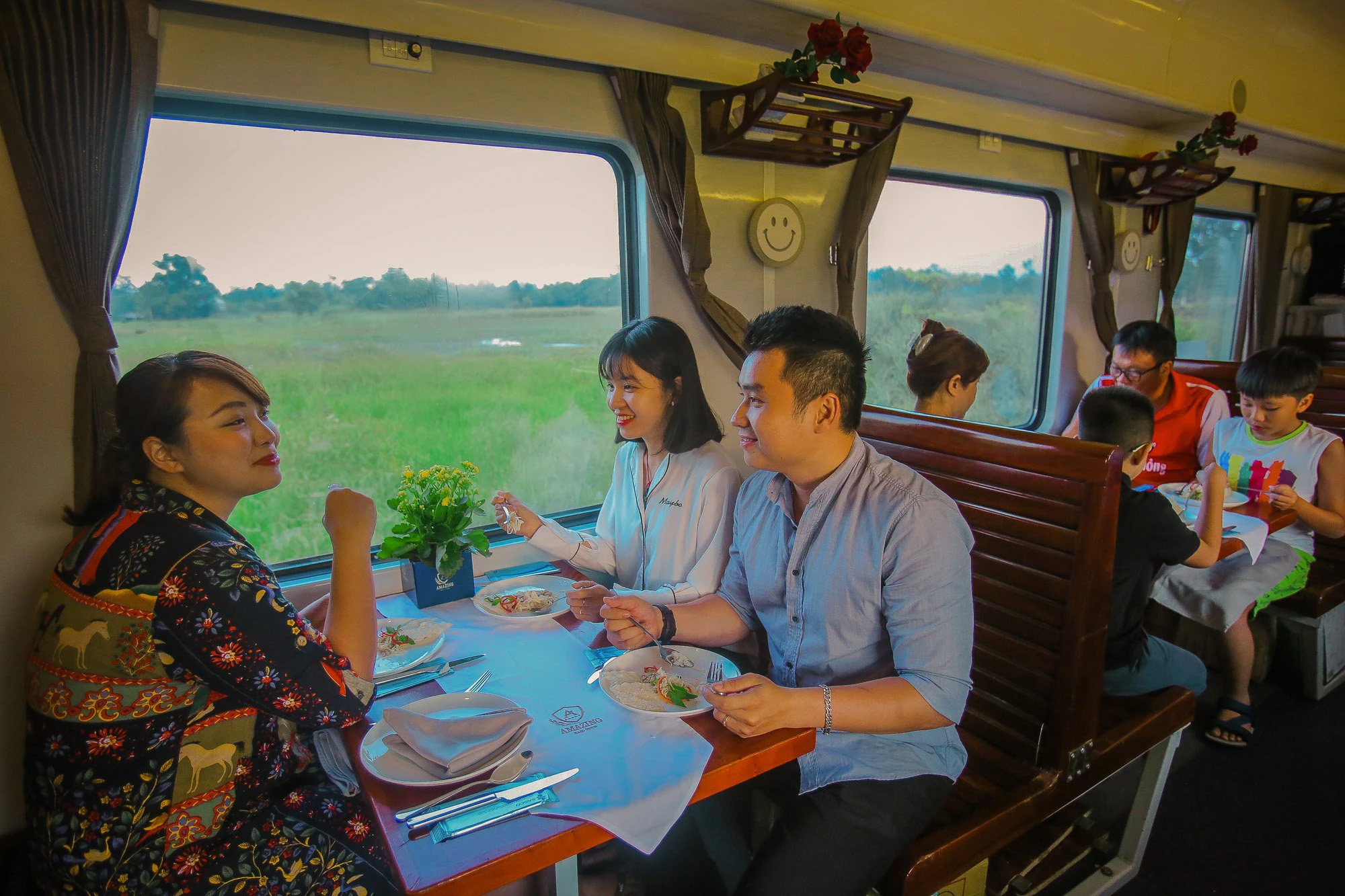 Chữa l&agrave;nh l&agrave; trị bệnh hay tr&agrave;o lưu?- Ảnh 1.