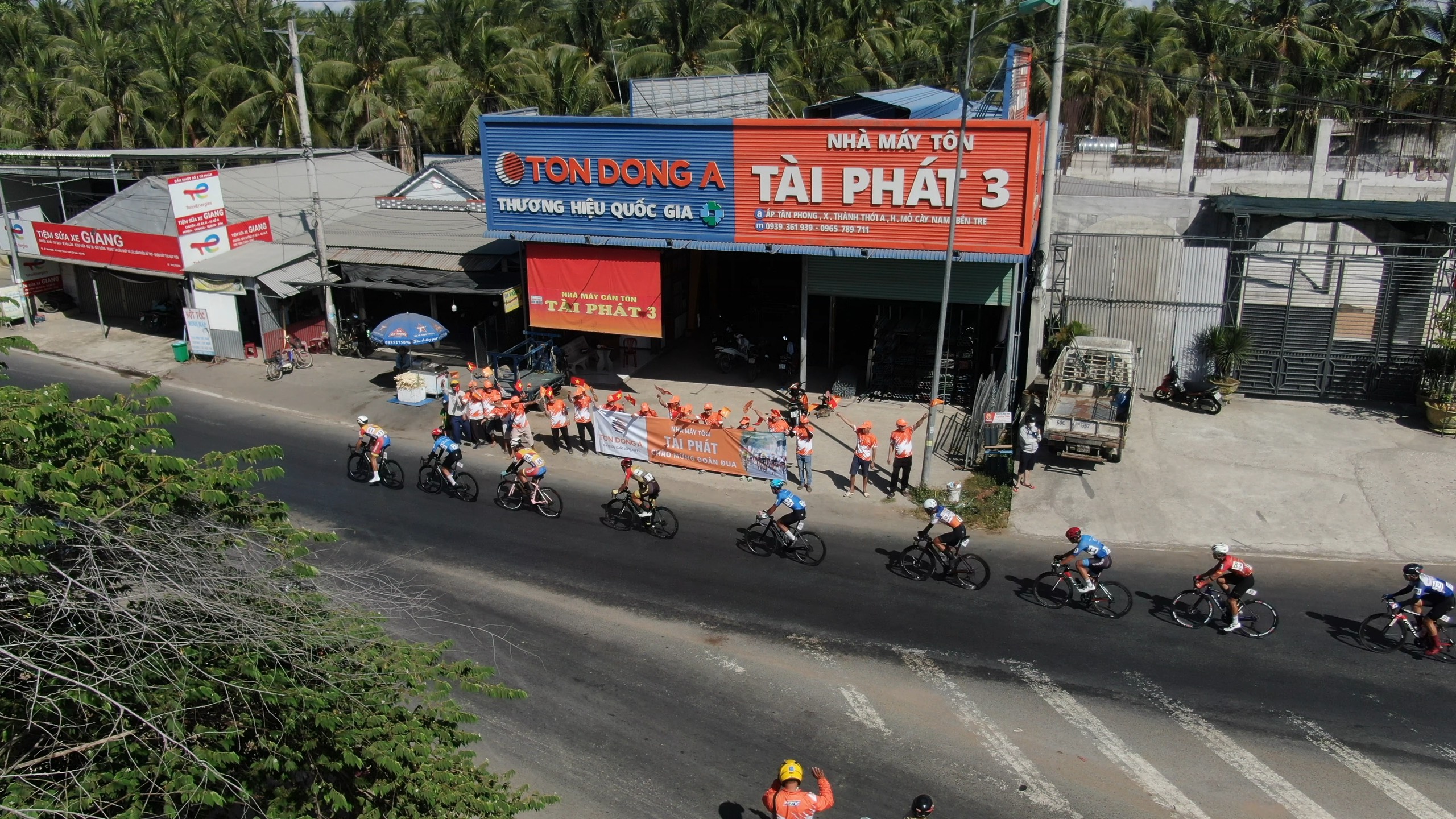 &Aacute;o v&agrave;ng lơi ch&acirc;n, Martin Laas nhất chặng C&uacute;p Truyền h&igrave;nh TP HCM 2024 tại Cần Thơ- Ảnh 9.