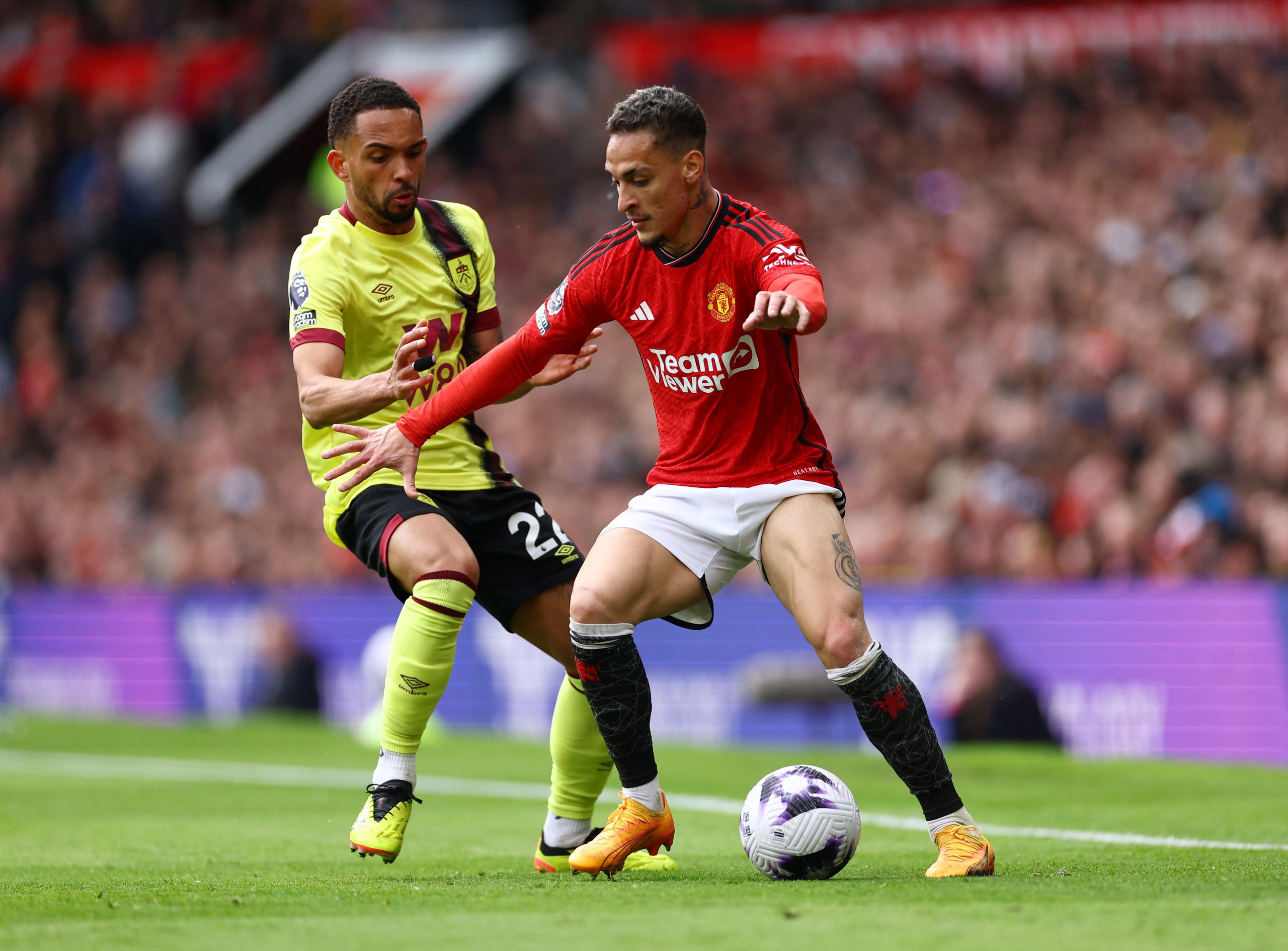 C&ocirc;ng l&agrave;m thủ ph&aacute;, Man United hết hy vọng đua Top 4 Ngoại hạng- Ảnh 5.