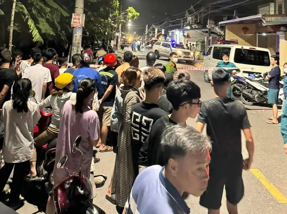 Tạm giam nghi phạm 15 tuổi sát hại bạn gái, chôn xác trong vườn- Ảnh 2.