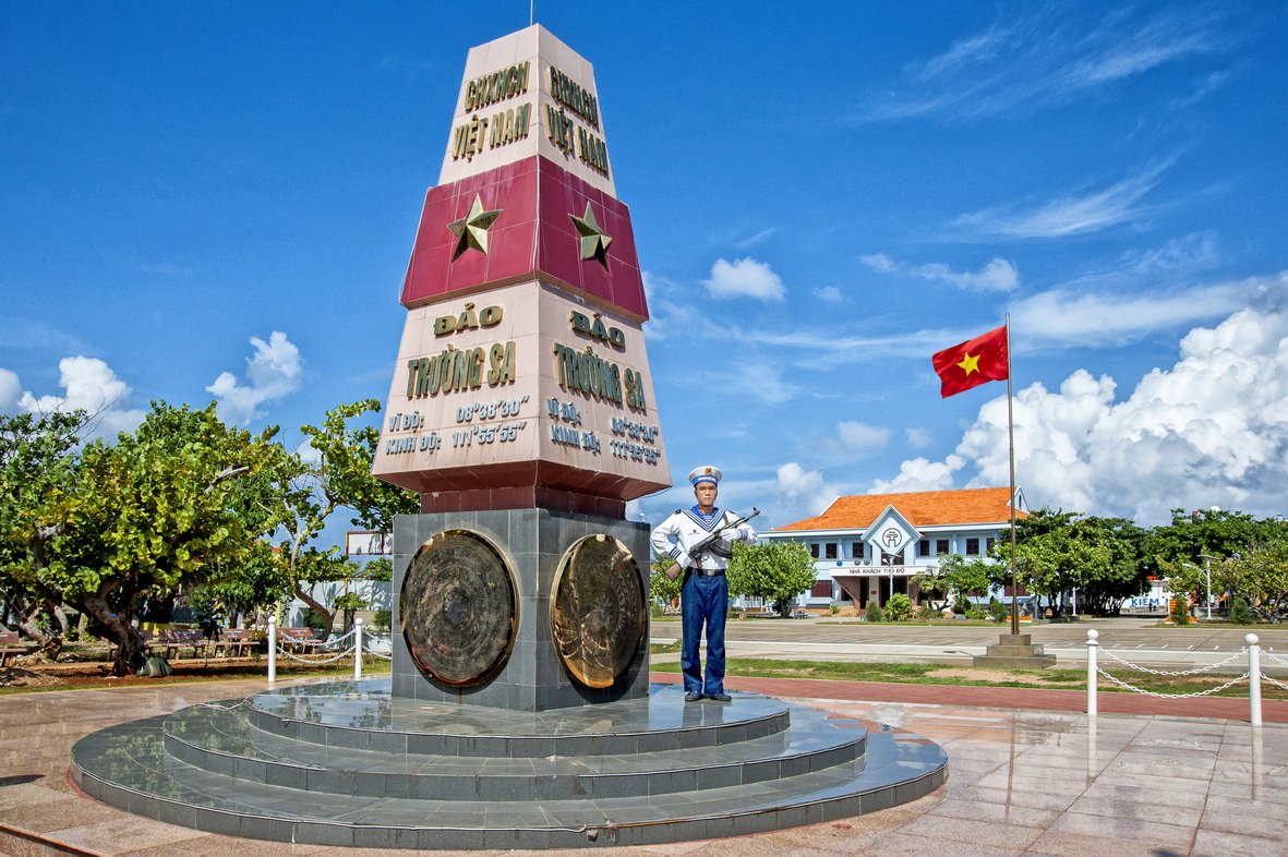 Giữ vững biên cương Tổ quốc . Ảnh: ĐỖ TRỌNG HOÀI ÂN