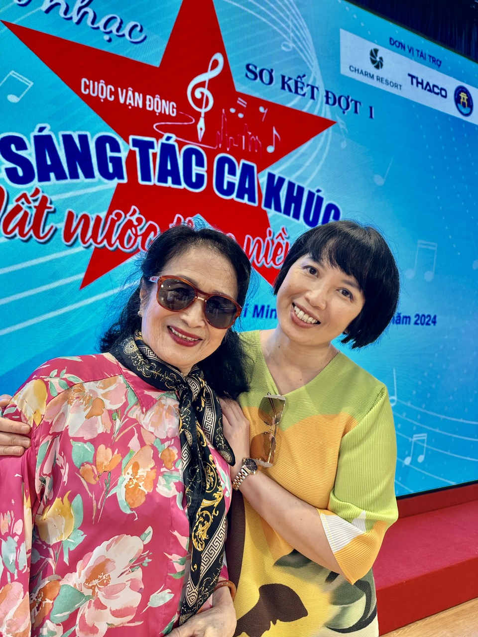 Nhạc trưởng L&ecirc; Phi Phi v&agrave; nghệ sĩ B&iacute;ch Tr&agrave; hội ngộ- Ảnh 4.