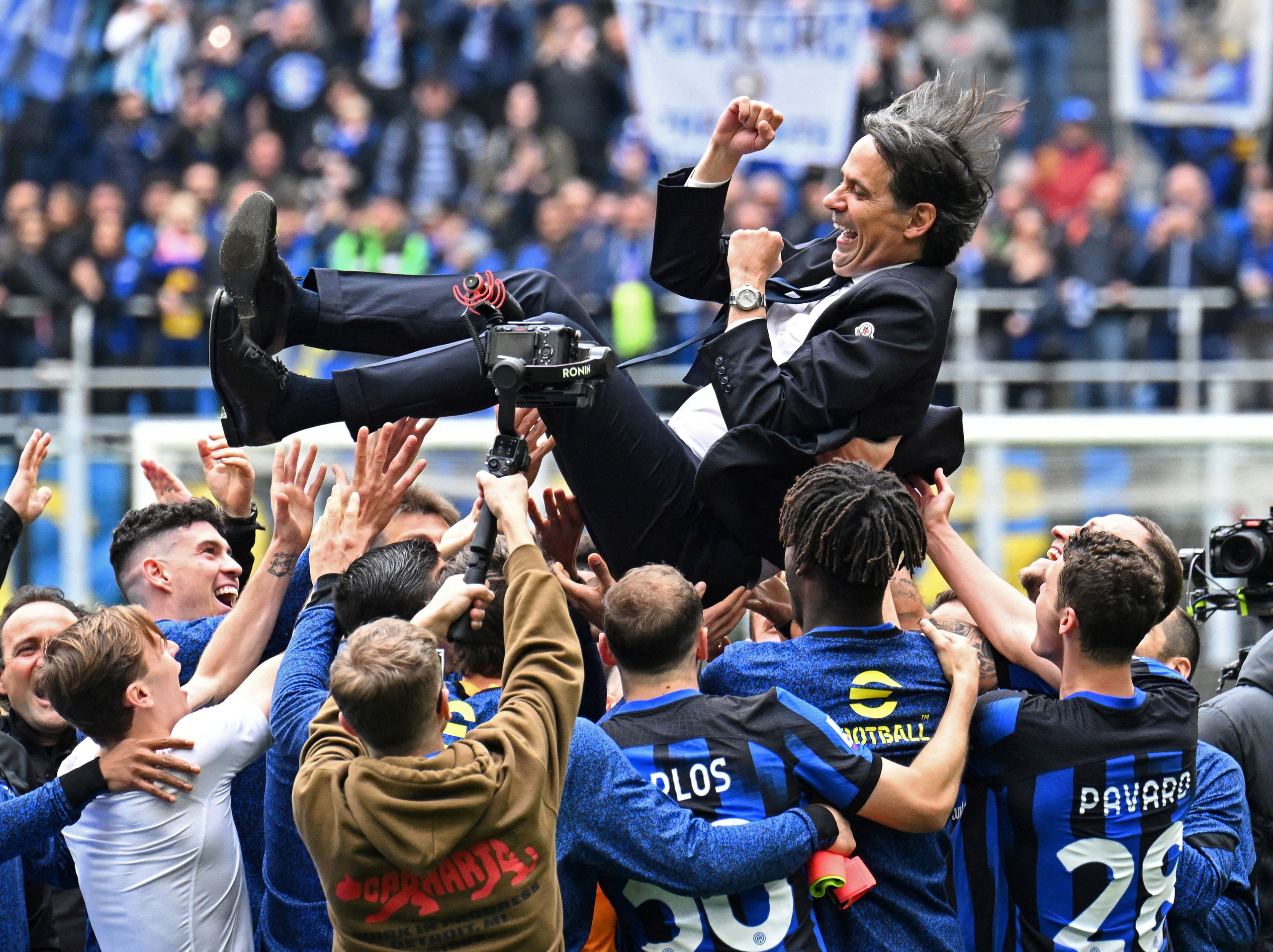 Iner mừng chức v&ocirc; địch Serie A bằng chiến thắng trước Torino- Ảnh 4.