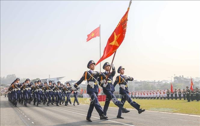 Hơn 12.000 người hợp luyện diễu binh, diễu h&agrave;nh tr&ecirc;n đường phố Điện Bi&ecirc;n Phủ- Ảnh 9.