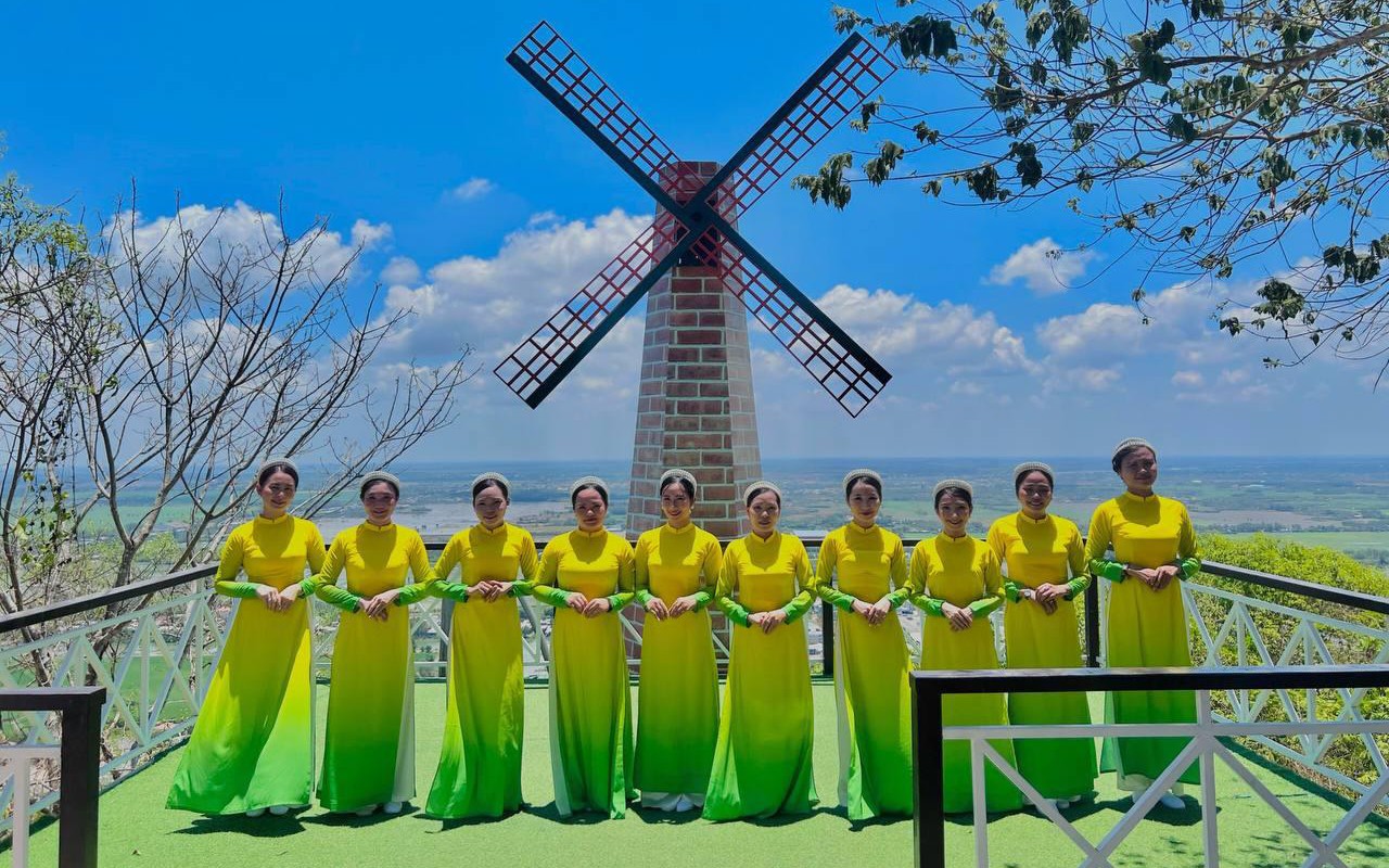 Điểm đến lý tưởng ở miền Tây không thể bỏ qua dịp lễ 30-4 và 1-5