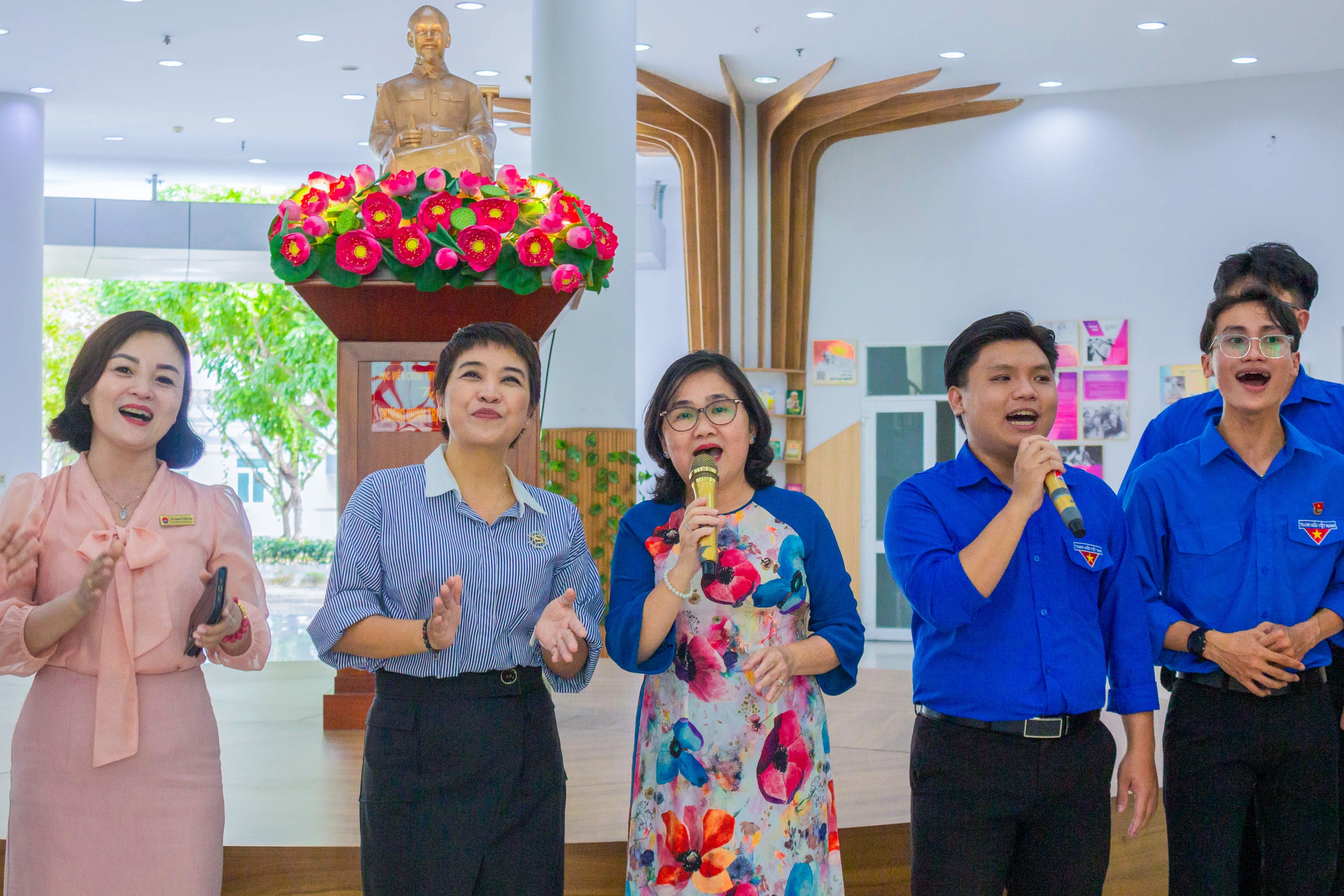 Kh&ocirc;ng gian Văn h&oacute;a Hồ Ch&iacute; Minh hiện hữu trong tim nh&acirc;n d&acirc;n TP HCM- Ảnh 6.