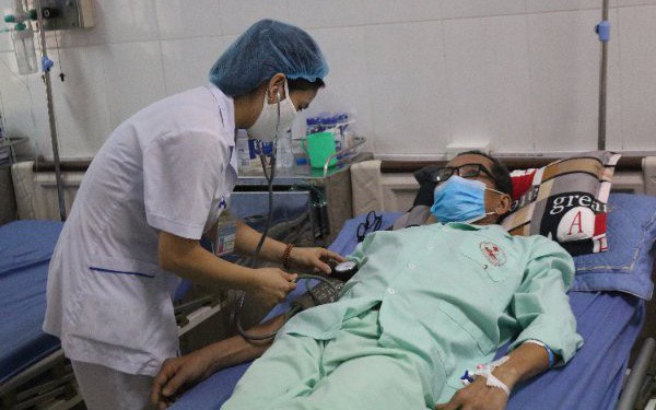 Xử lý mạnh tay cơ sở khám, chữa bệnh gian lận BHYT