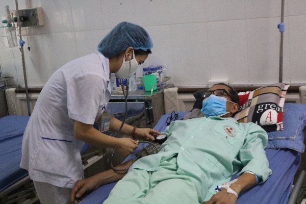 Điểm mới về chế độ ốm đau, thai sản của Luật BHXH mới- Ảnh 1.