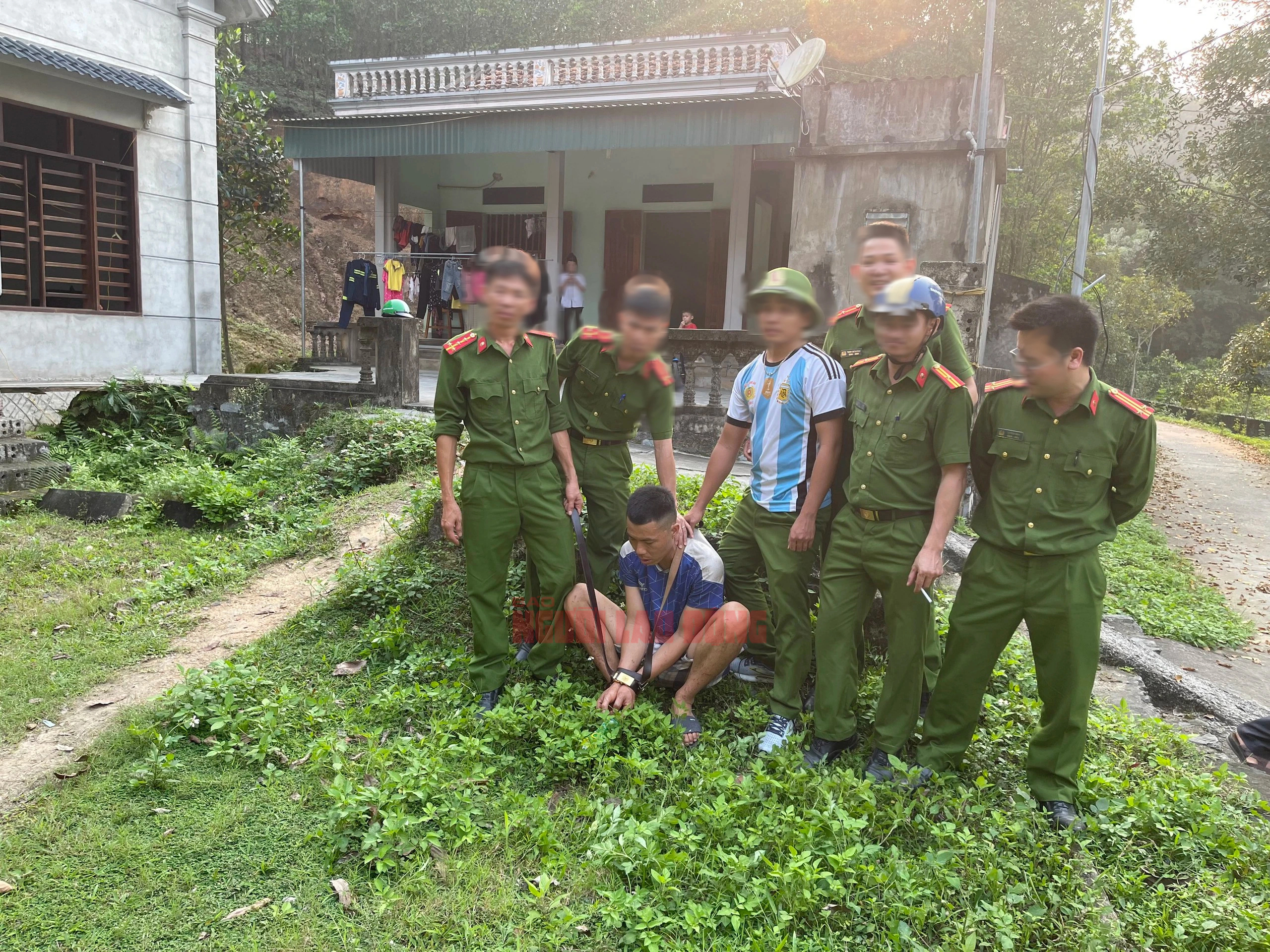 Phạm nhân trốn trại bật khóc khi nói về lý do bỏ trốn- Ảnh 1.