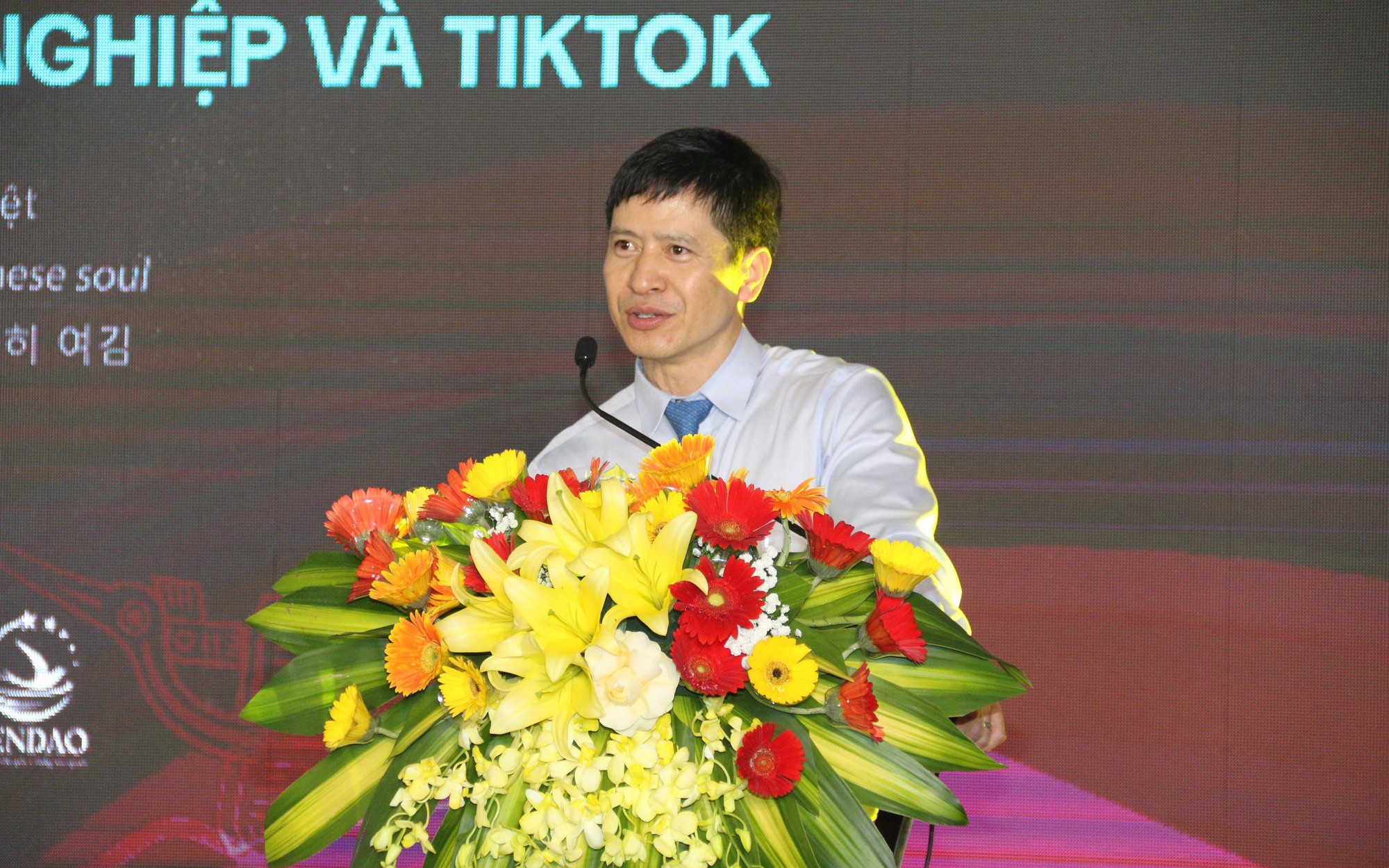 Chợ phiên OCOP đạt doanh thu hơn 100 tỉ đồng trong một năm