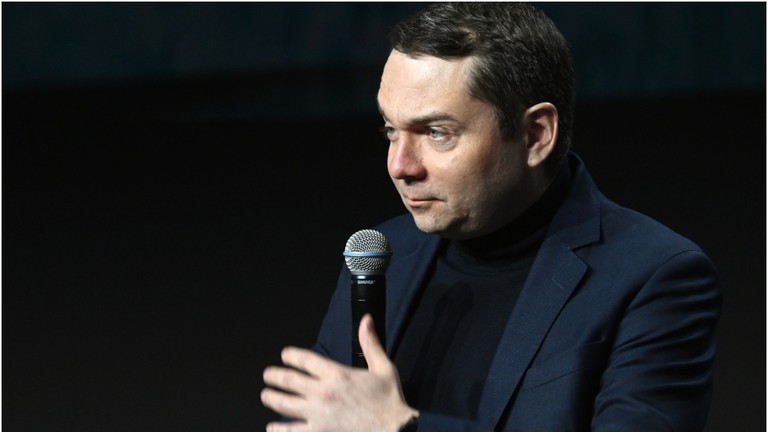 Thống đốc Vùng Murmansk Andrey Chibis bị đâm sau cuộc họp tại tòa thị chính. Ảnh: Sputnik