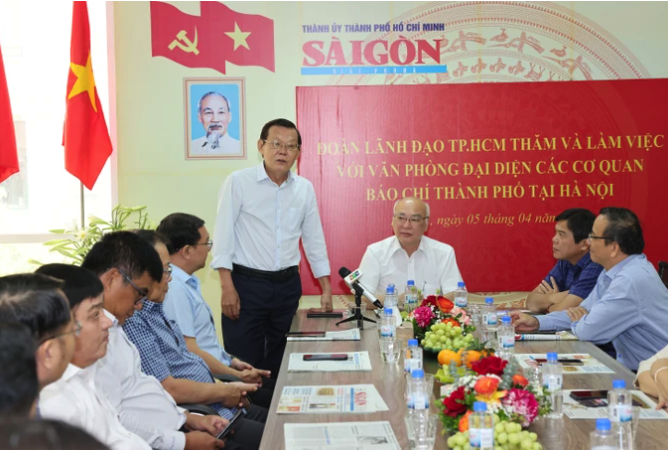 L&atilde;nh đạo TP HCM thăm, l&agrave;m việc với văn ph&ograve;ng đại diện c&aacute;c cơ quan b&aacute;o ch&iacute; TP HCM tại H&agrave; Nội- Ảnh 2.