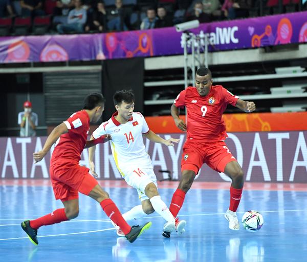 "Người h&ugrave;ng" futsal Việt Nam tham dự s&acirc;n chơi phong tr&agrave;o c&oacute; tiền thưởng lớn- Ảnh 2.