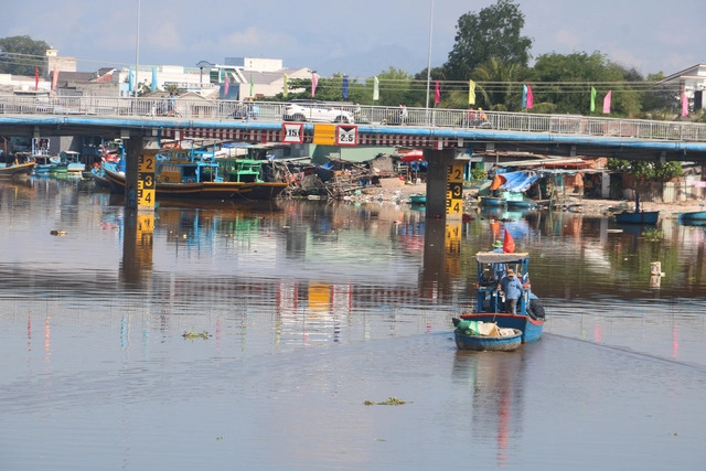 Thông tin về người đàn ông xin khai thác