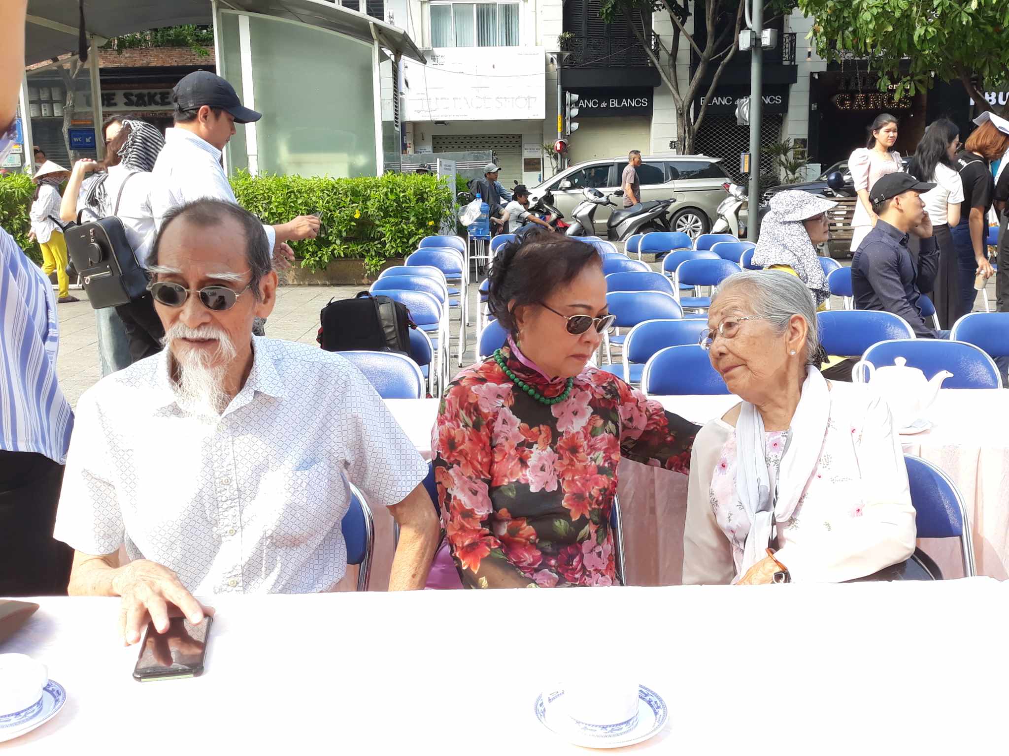NSƯT Phi Điểu, Mạnh Dung, Thanh Dậu khai mạc triển l&atilde;m- Ảnh 1.