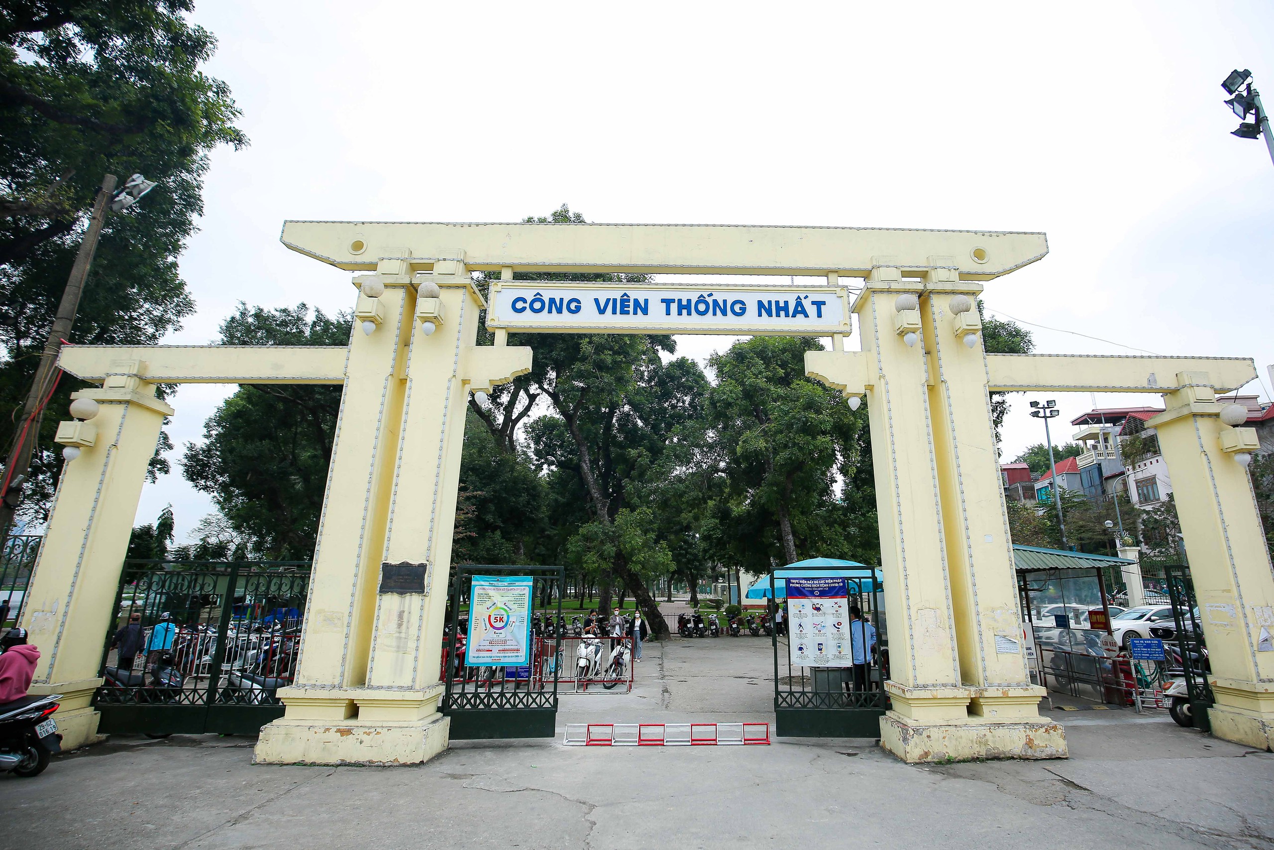 Hiện trạng các công viên chậm tiến độ ở Hà Nội- Ảnh 5.
